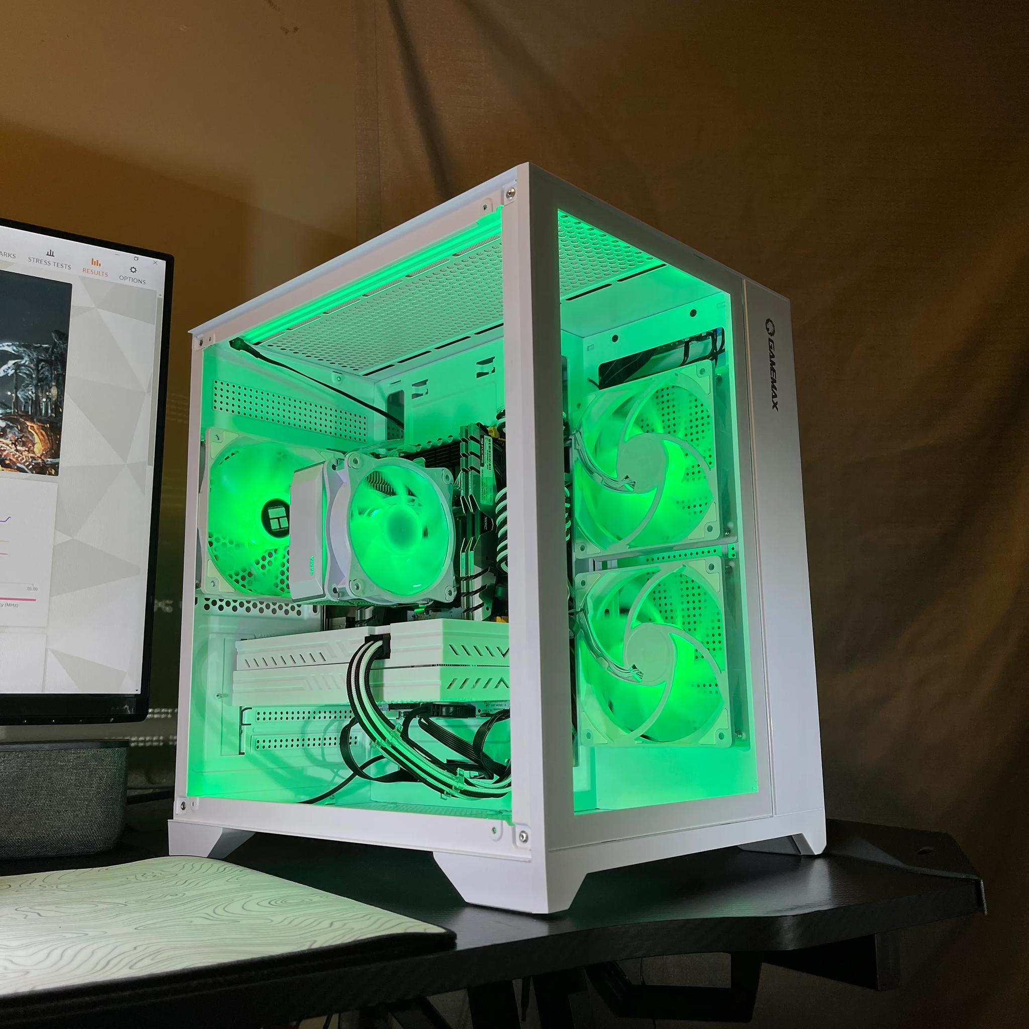 ⬜ White and RGB Gaming PC | Intel Xeon E5-2670 v3 & RX 580
