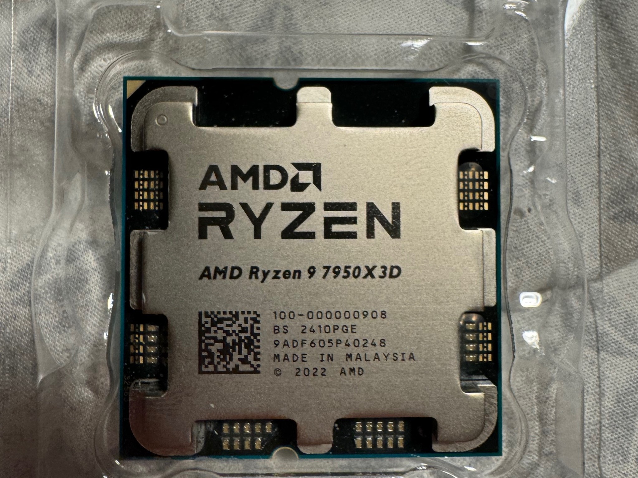 Ryzen 9 7950X3D, Used like New