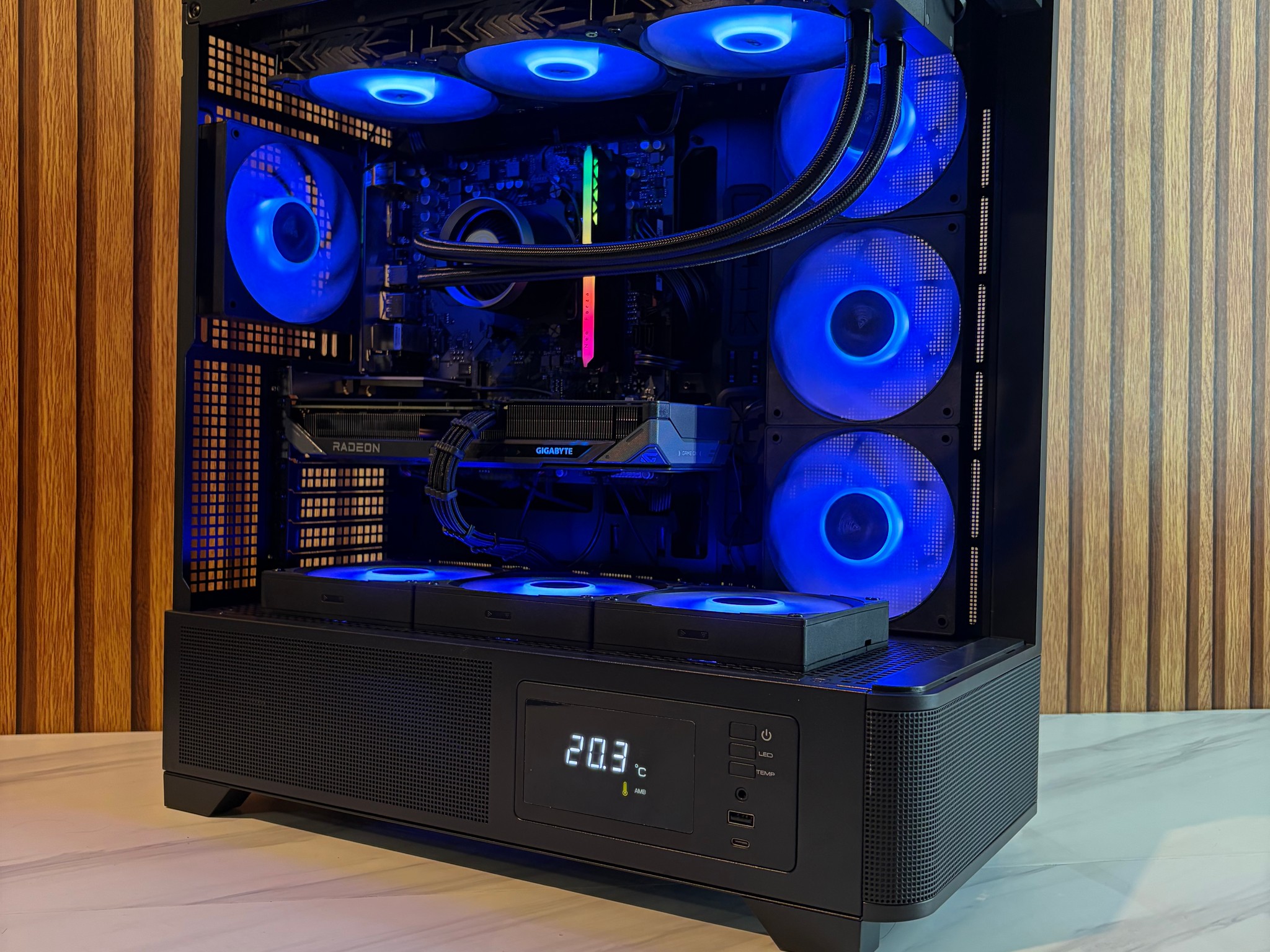 9060XT 16GB | RYZEN 5 9600X  | 16GB DDR5 | 650W | 360MM