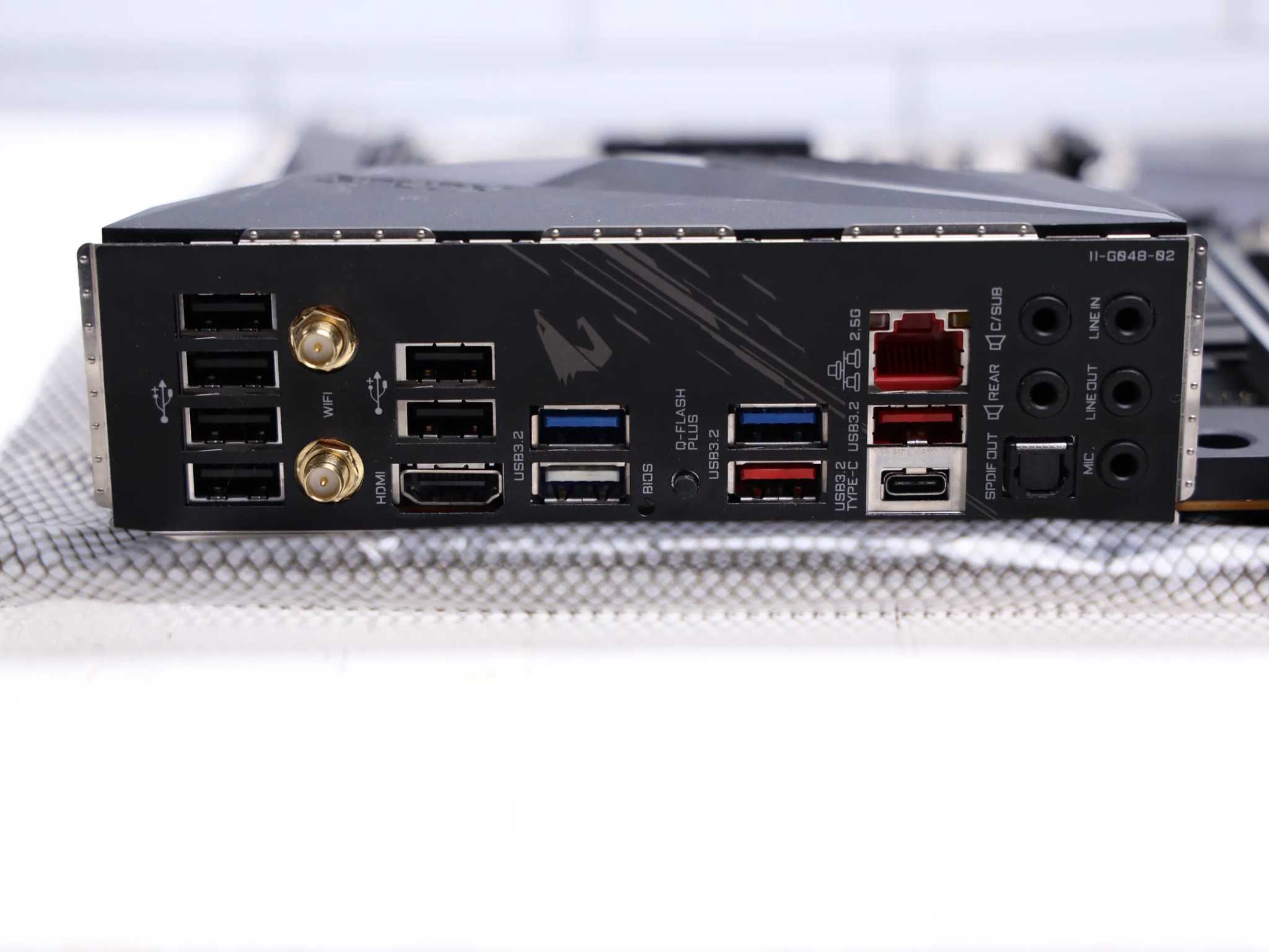 B550 Pro AC/ Ryzen 5 5600x/ 32gb ddr4/ AMD Wraith CPU cooler.