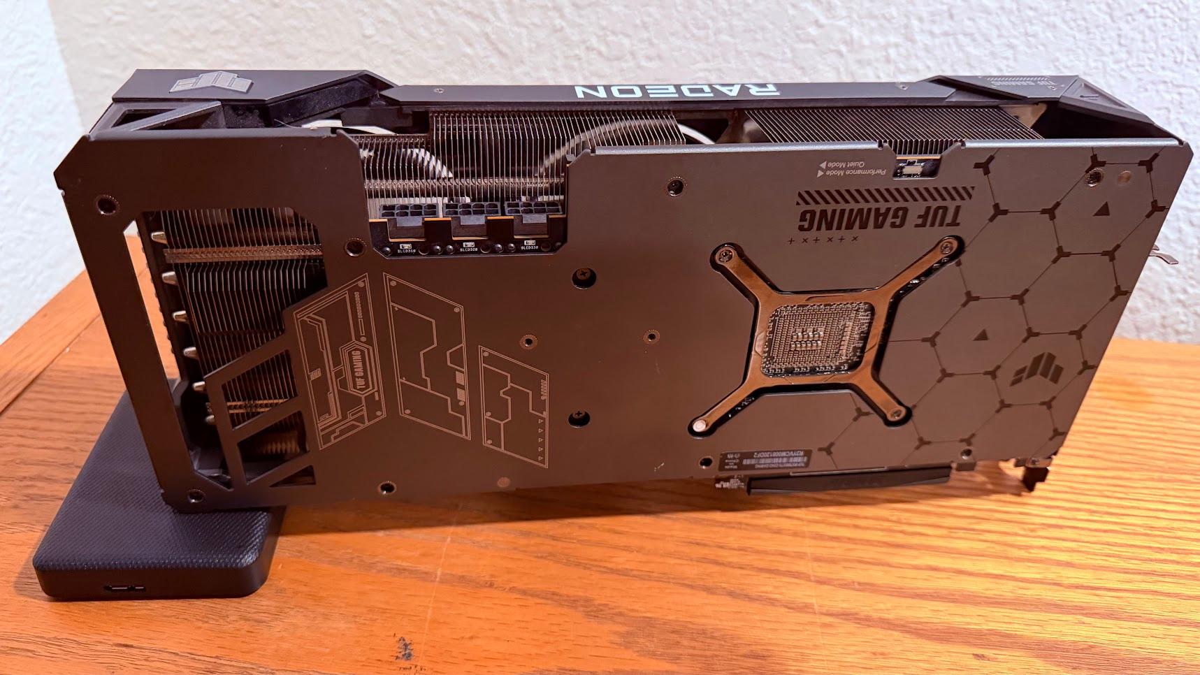 ASUS TUF Gaming Radeon RX 7900 XTX OC Edition