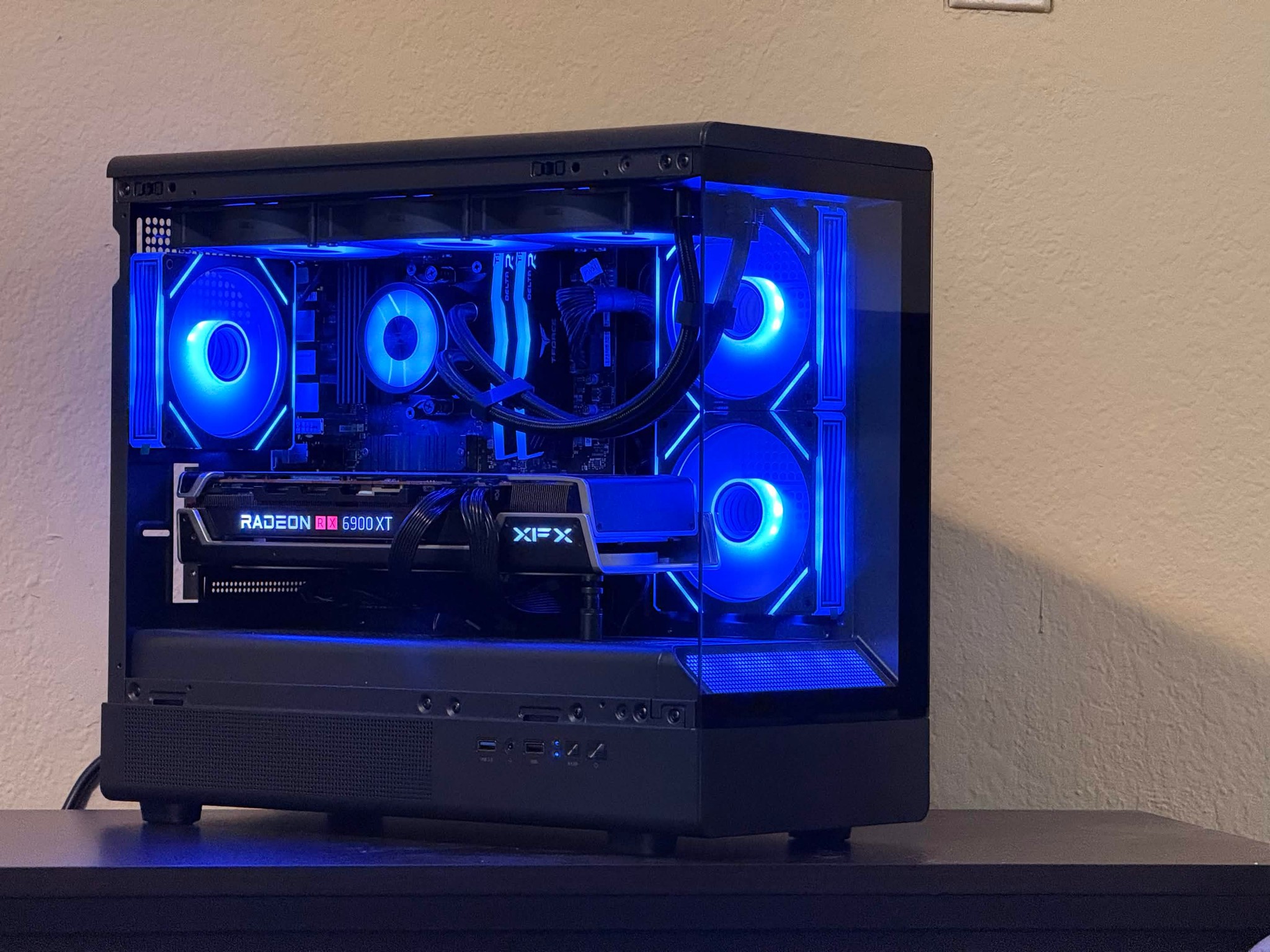 FREE SHIPPING 🖤 🌈 Black RGB Gaming PC | RX 6900 XT 16GB | Ryzen 7 5700x | 1TB SSD | 32 GB DDR4