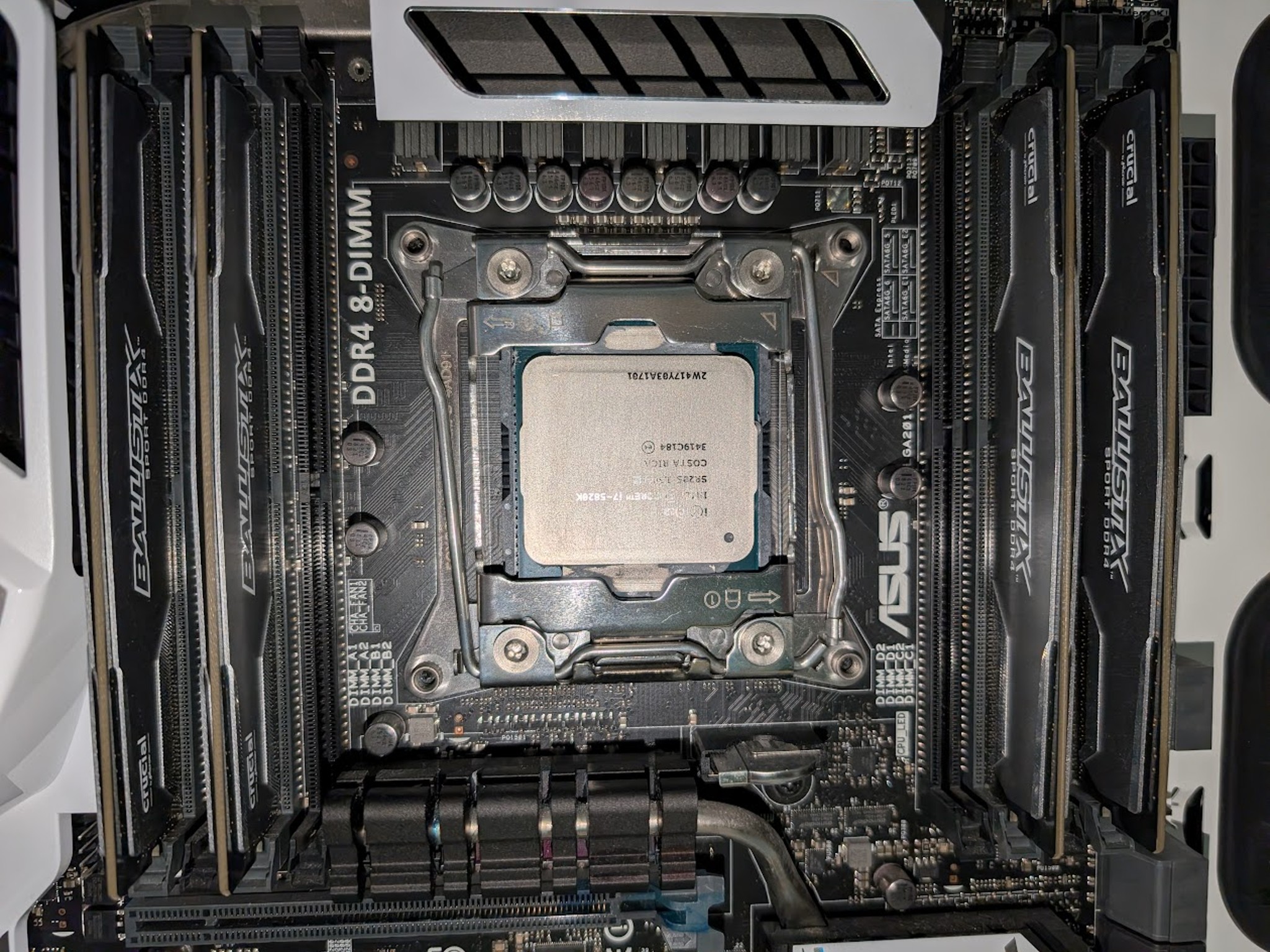 Phanteks Enthoo Luxe with X99 Mobo, 5820k, 16GB DDR4