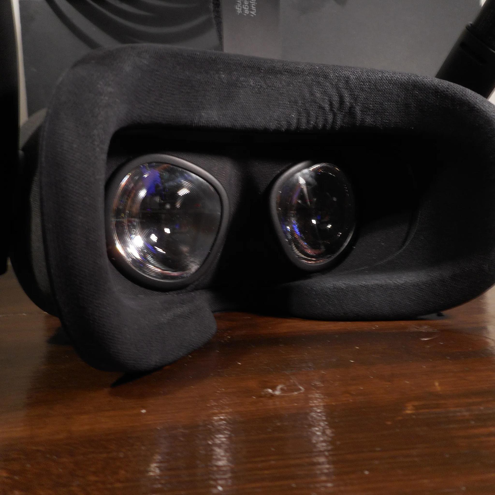 Oculus Quest 1 64gb + Link Cable