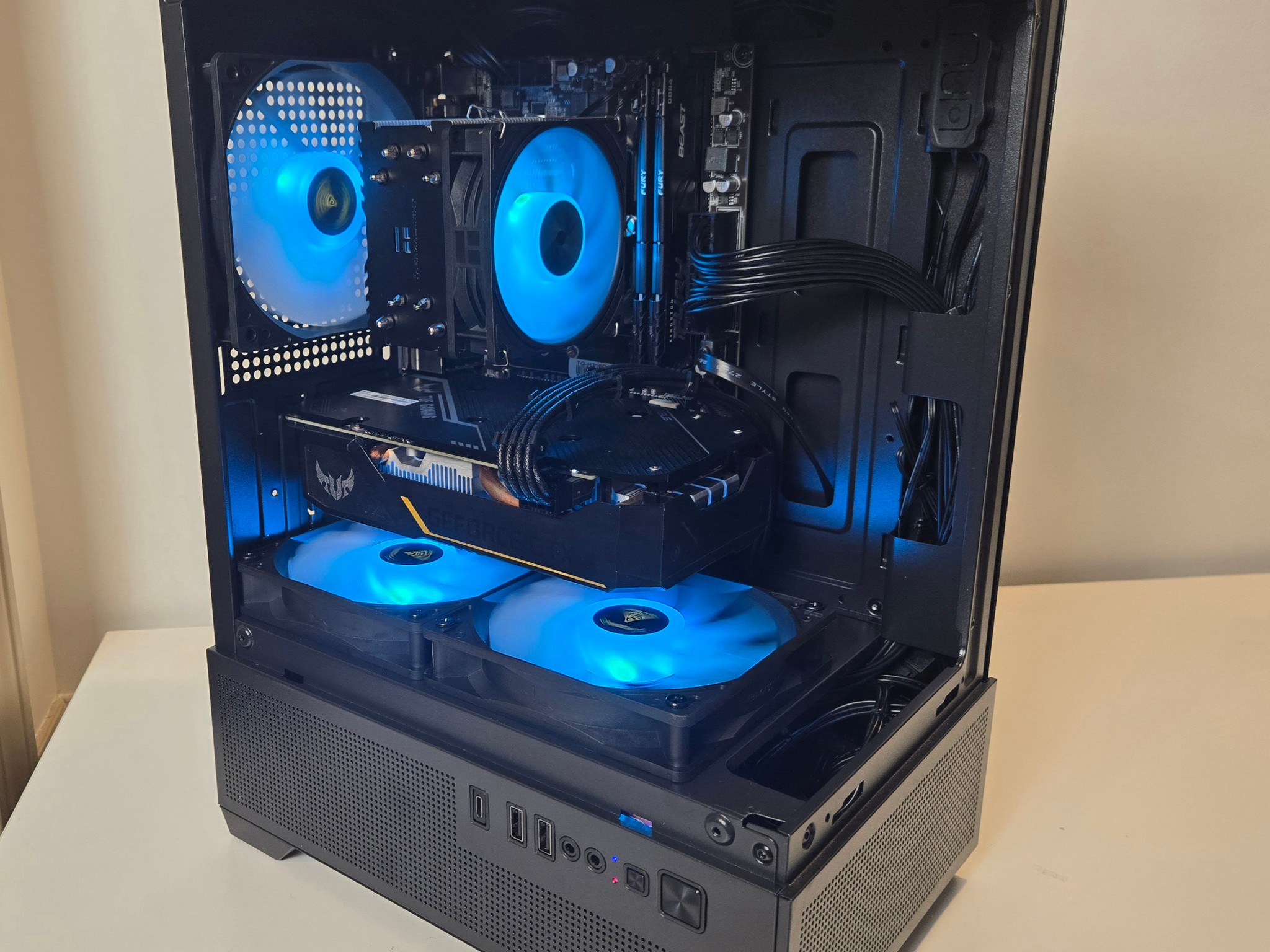GTX 1660 Ti | Intel i5 9400F | 16gb DDR4 | 512gb SSD⚡
