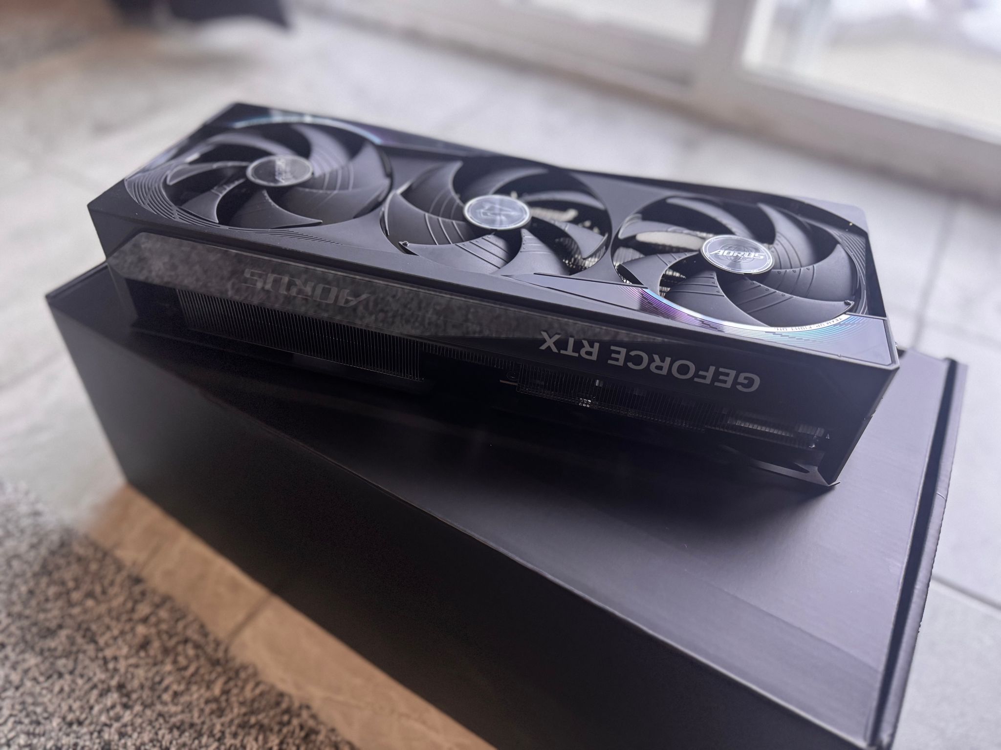 GIGABYTE AORUS GeForce RTX 5080 MASTER 16G
