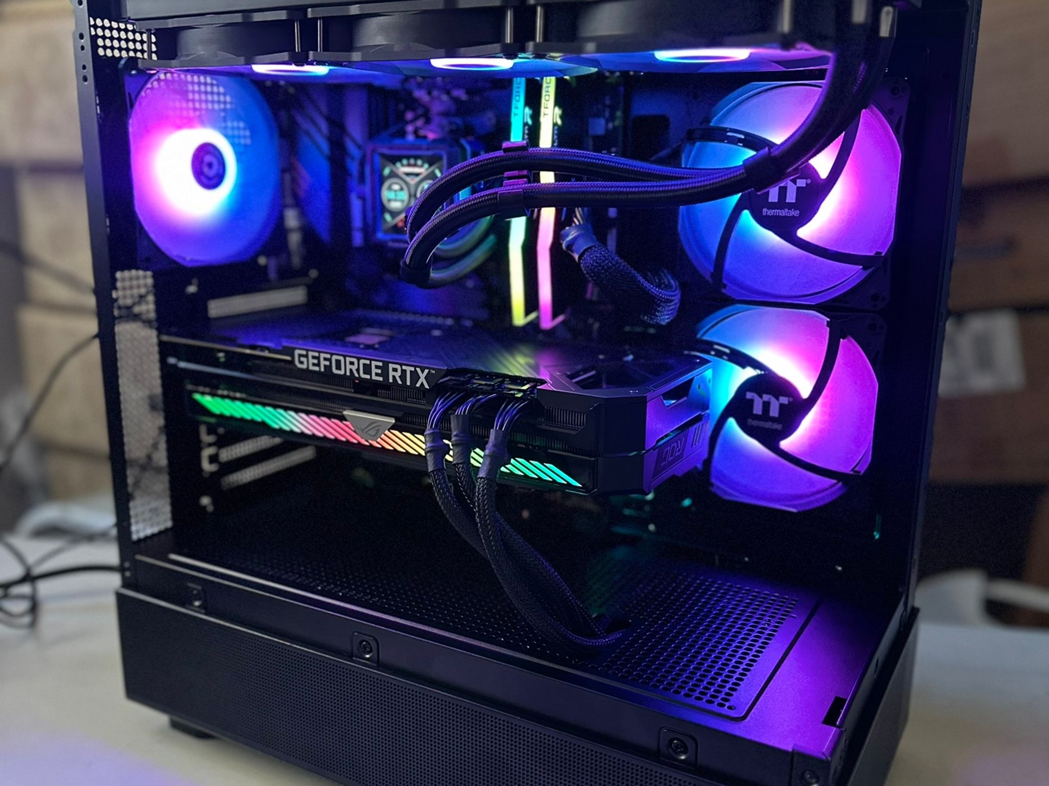 Ryzen 7 5800XT / RTX 3080 Ti / 1TB NVME / 32GB RAM