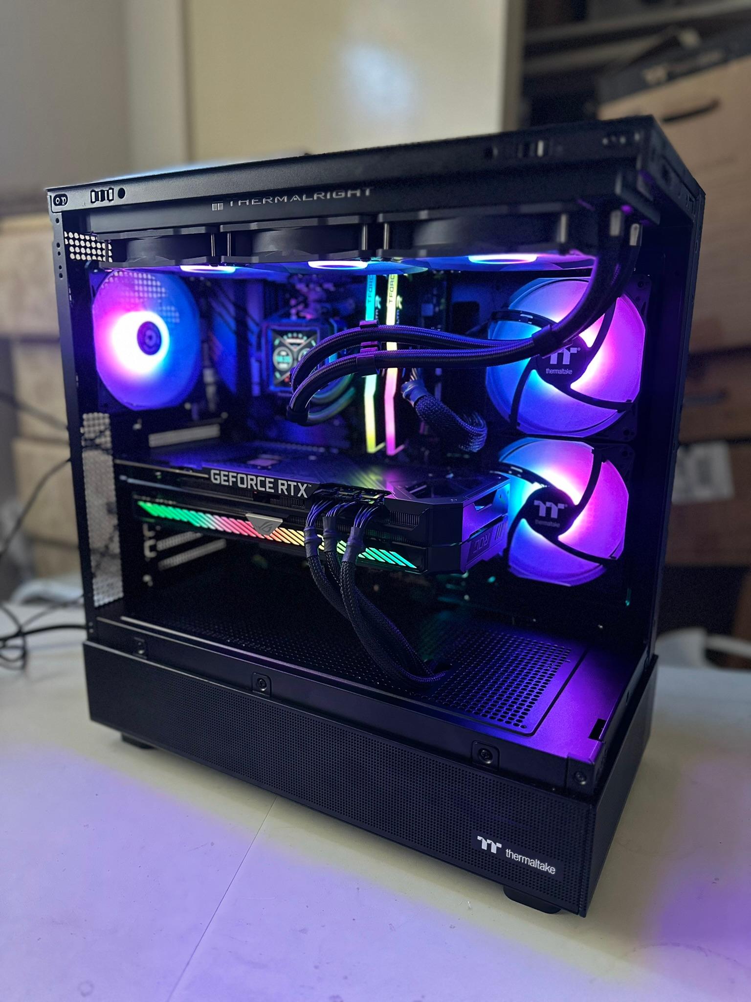 Ryzen 7 5800XT / RTX 3080 Ti / 1TB NVME / 32GB RAM
