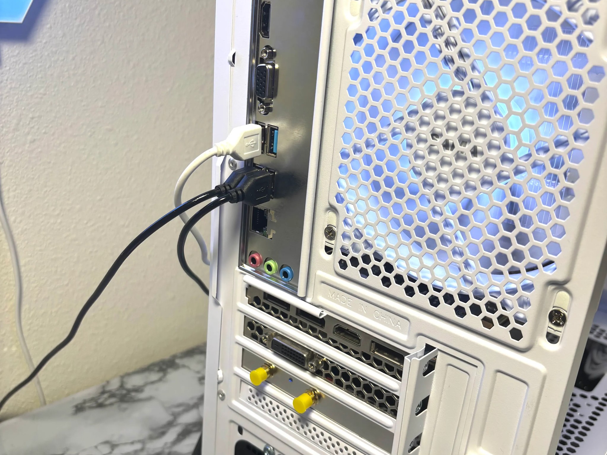 ⚪️⚪️ | Ryzen 5 2600 + GTX 1070 8GB | 16GB | WiFi INCLUDED