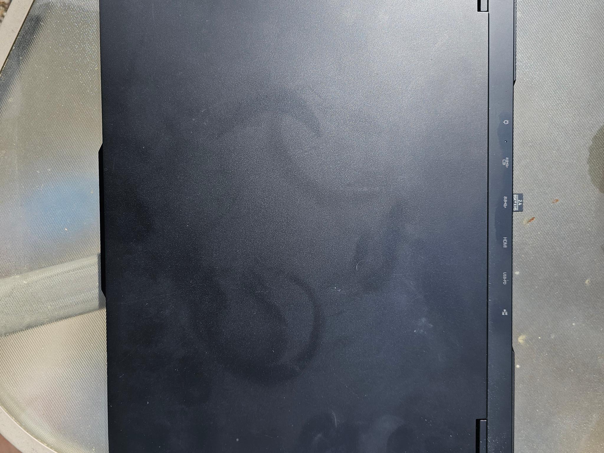 Lenovo Legion Pro 7 16IRX9H 4080 Gaming Laptop