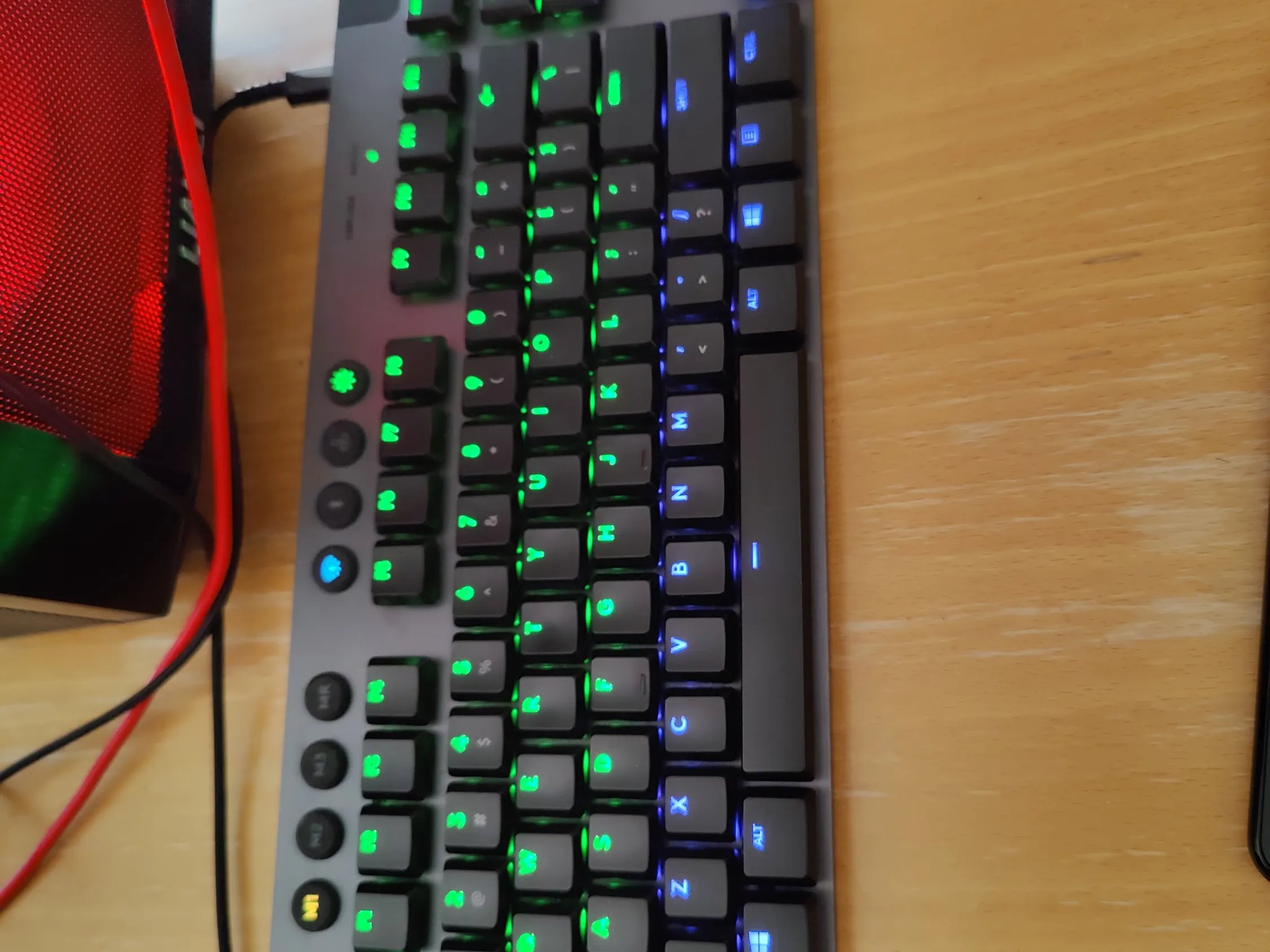 Logitech G915 Lightspeed full size