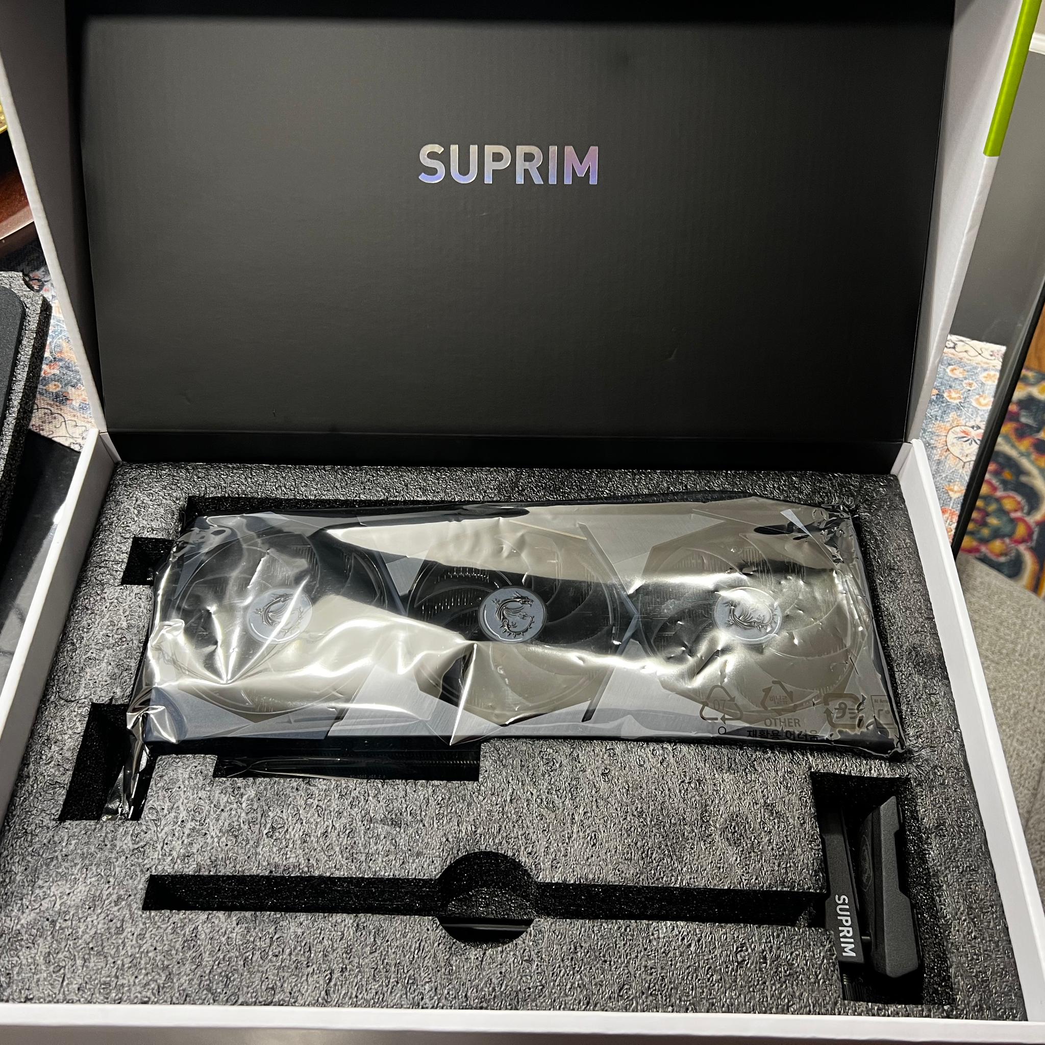 MSI SUPRIM X GeForce RTX 3070 Ti