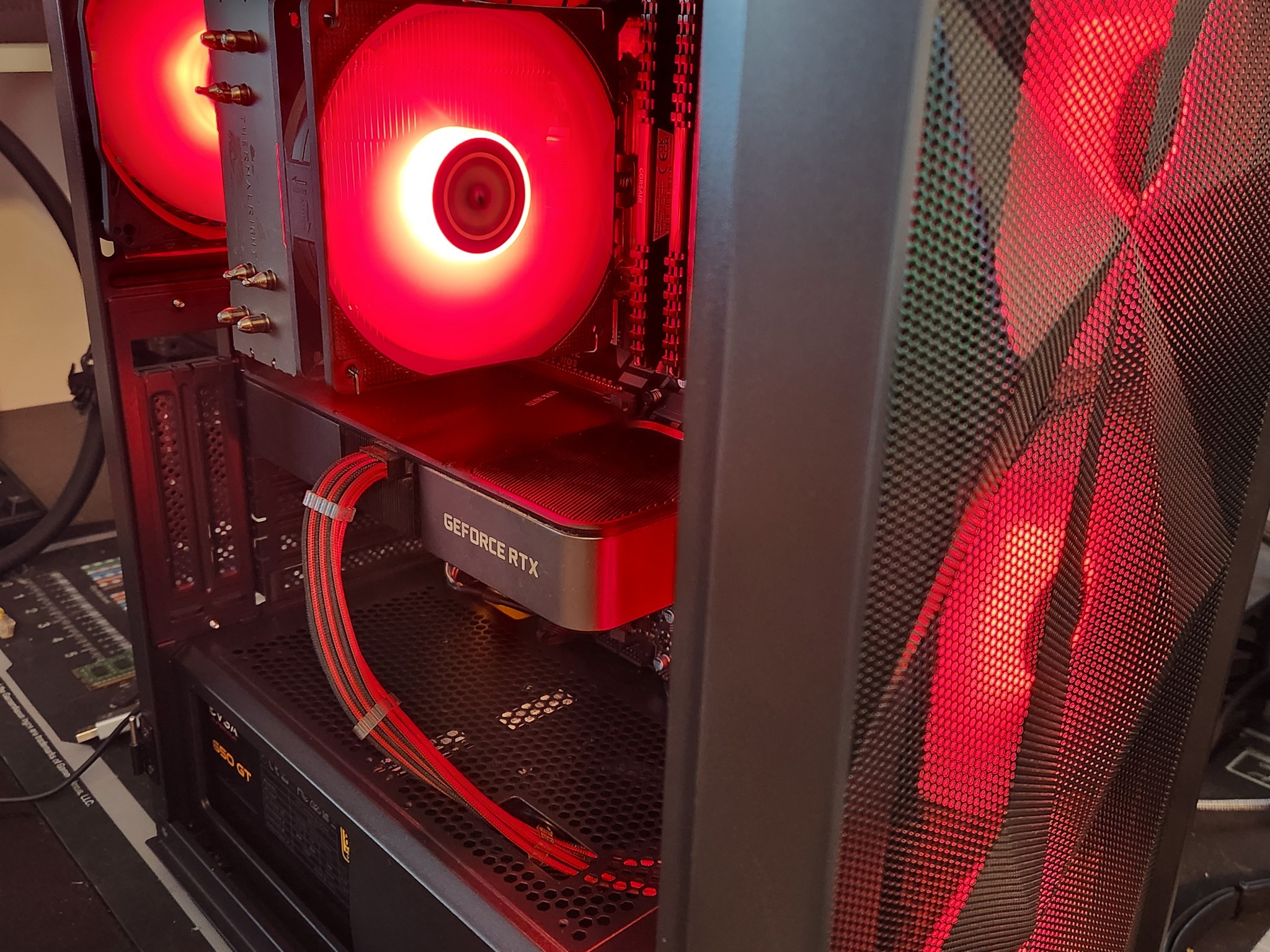 THE RED MONSTER V RTX 3070 fe /Intel I7 the perfect intro gaming/streaming pc!