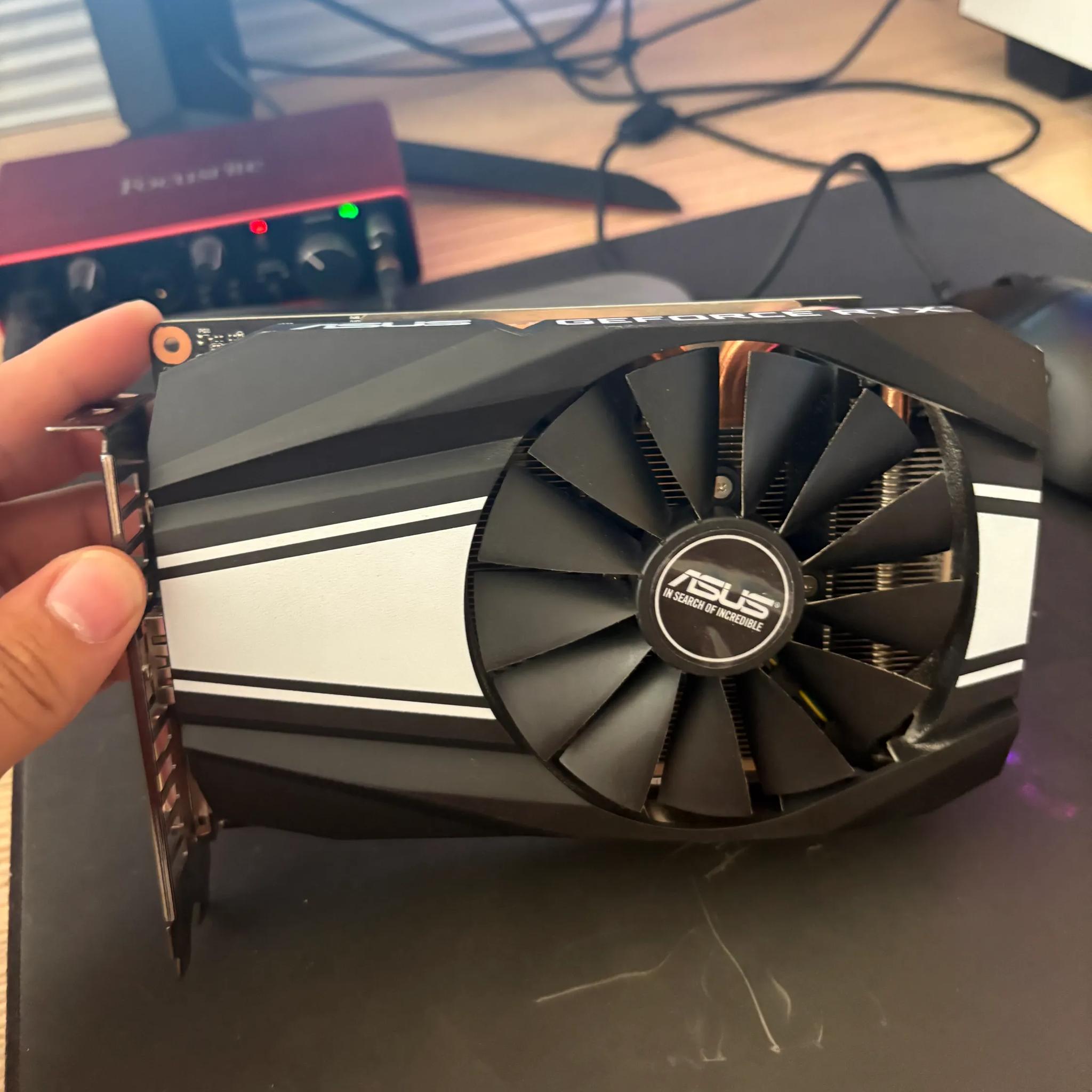 ASUS Phoenix Fan RTX 2060 6gb