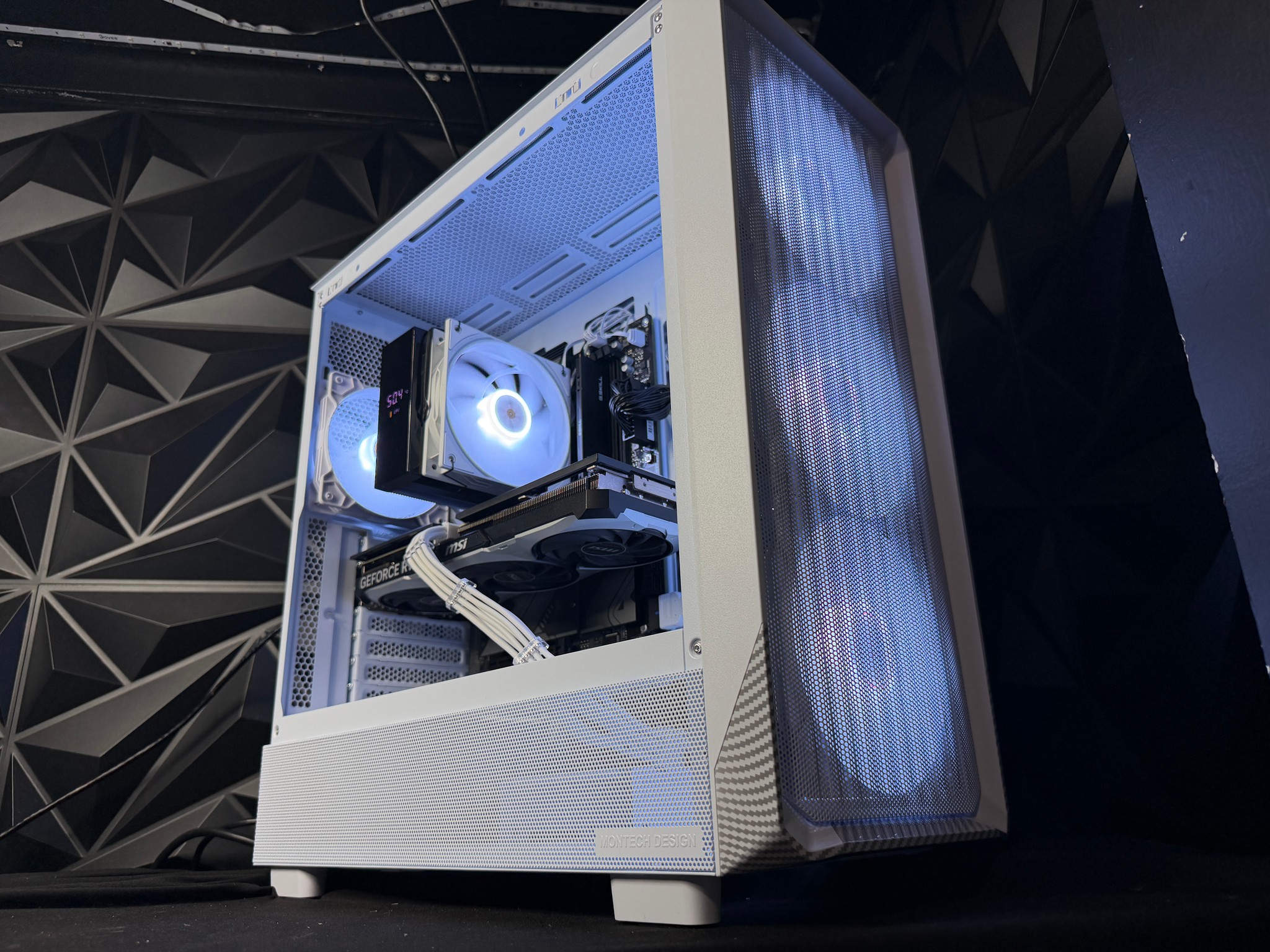 🤍⚡ WHITE FIBER ⚡🤍 Ryzen 5 8400F| RTX 4060Ti| 1.5 TB NVMe| 16 GB DDR5| 750W Gold PSU
