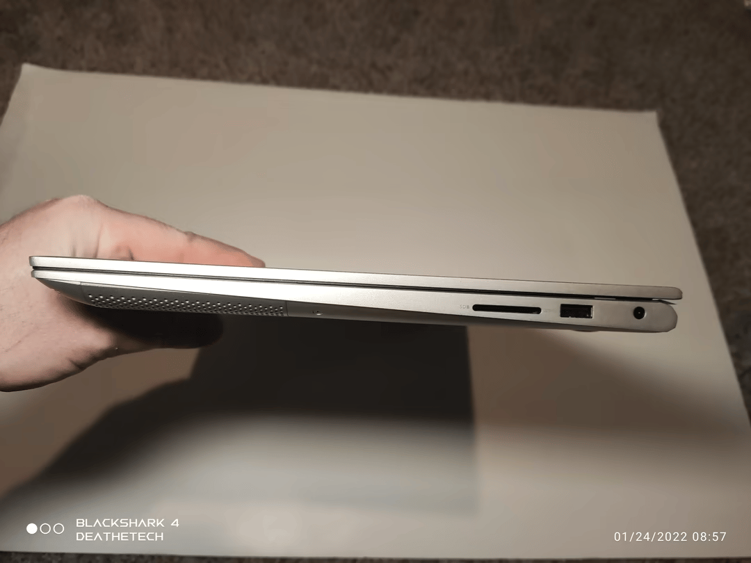 Dell Inspiron 7506 15.6" 1080p 2-in-1 11th Gen Intel i5 & Iris Xe Graphics