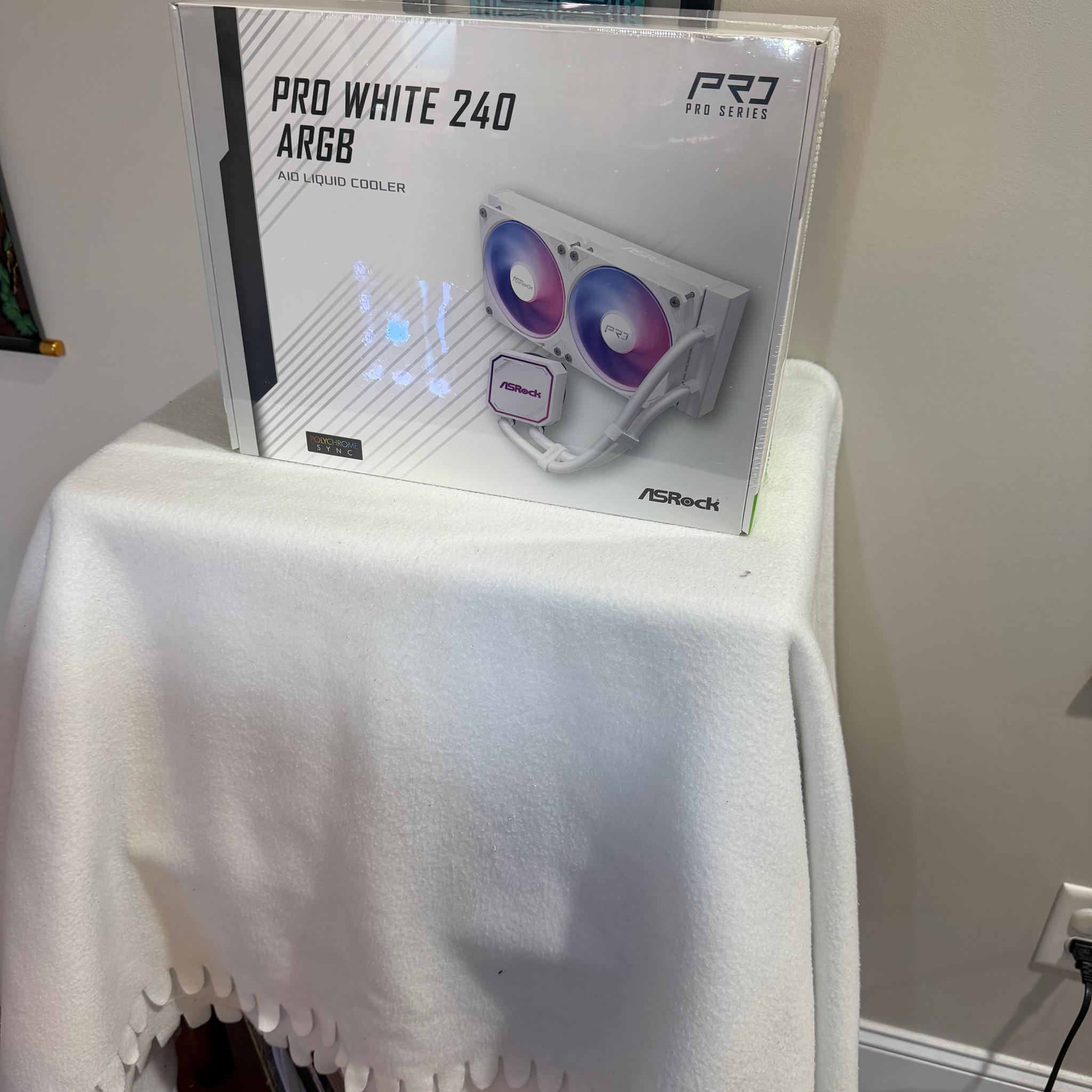 Asrock Pro White 240 ARGB AIO