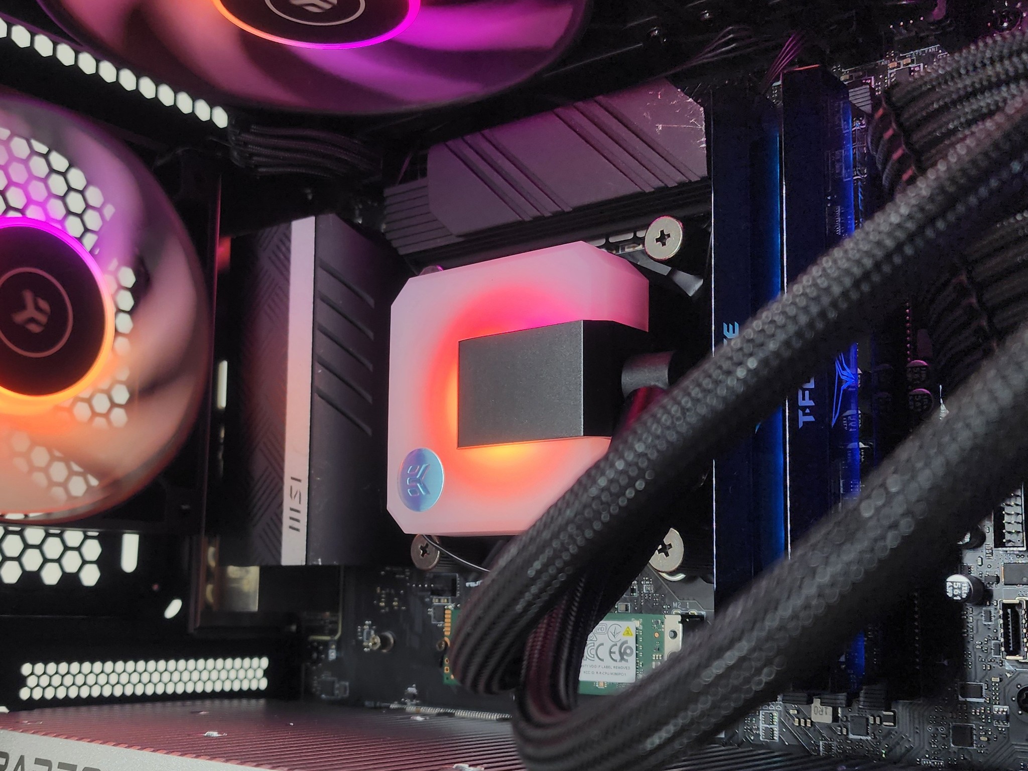 Gaming PC i9-14900K 32GB RAM 1TB SSD RX 7900 XTX 24GB Windows 11 Computer