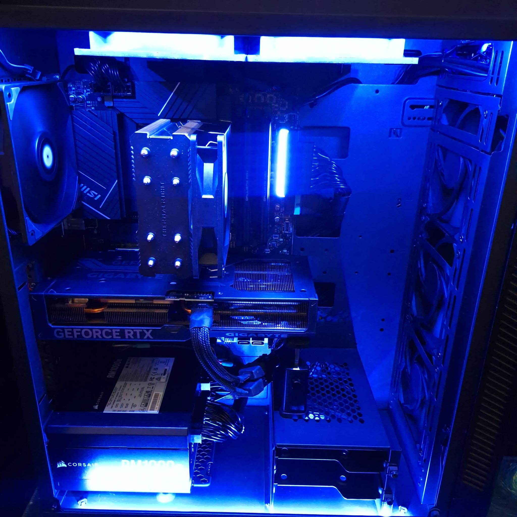 🔥 High-Performance Build – i5-14600KF | RTX 4070 Super OC | 4400MHz DDR4 | 1TB NVMe | 1000W PSU 🔥