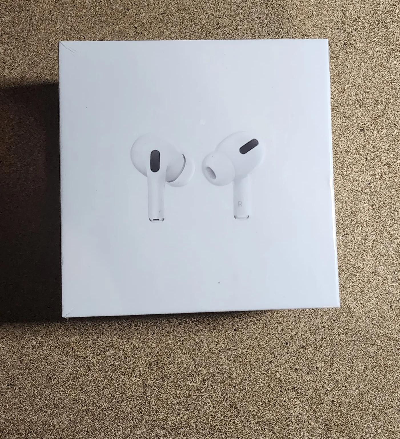 SEALED Apple airpid pro 1st gen
