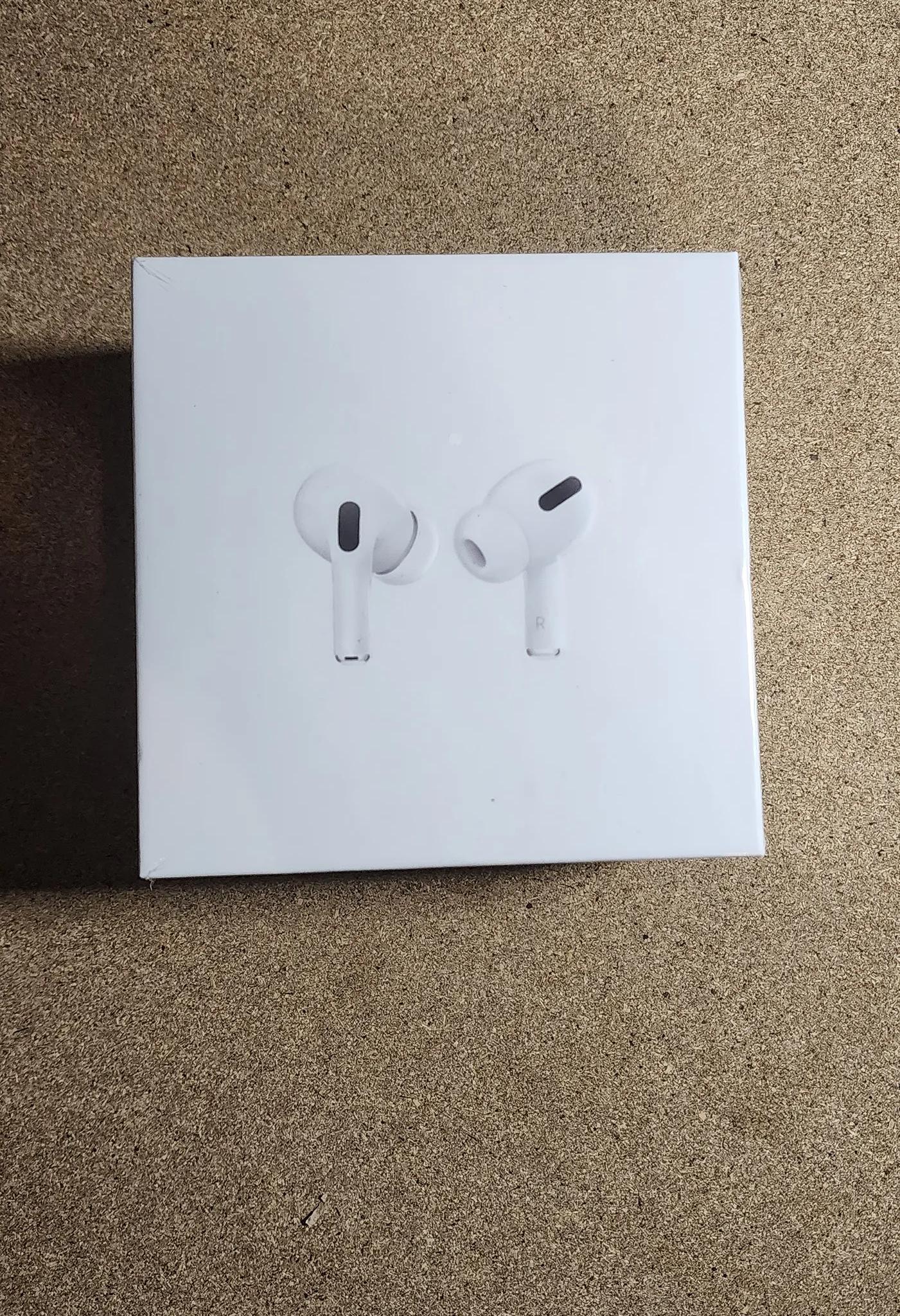 SEALED Apple airpid pro 1st gen