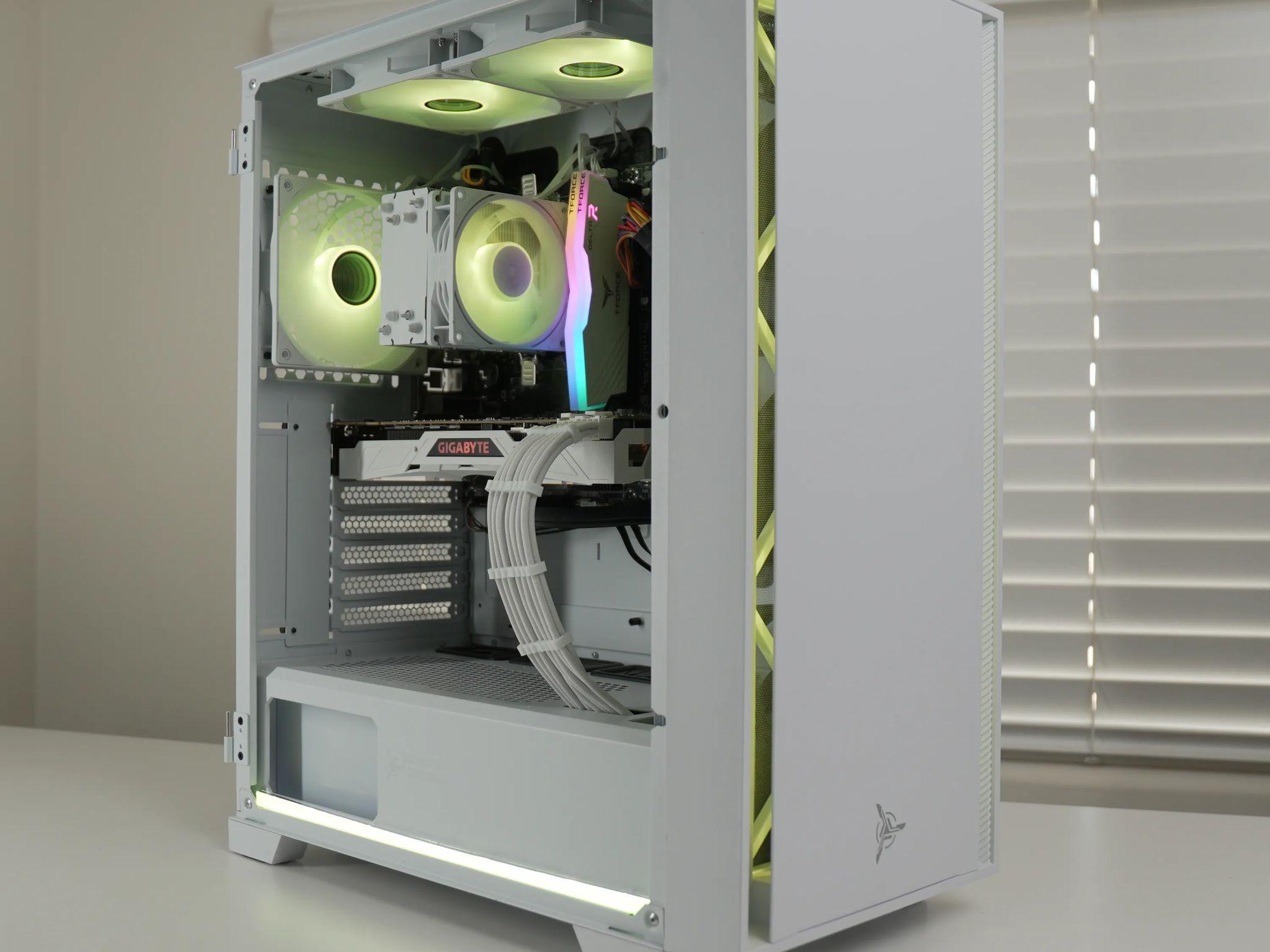 Budget Beast | GTX 1080TI | Ryzen 5 | 16GB RAM | WIN 11 |