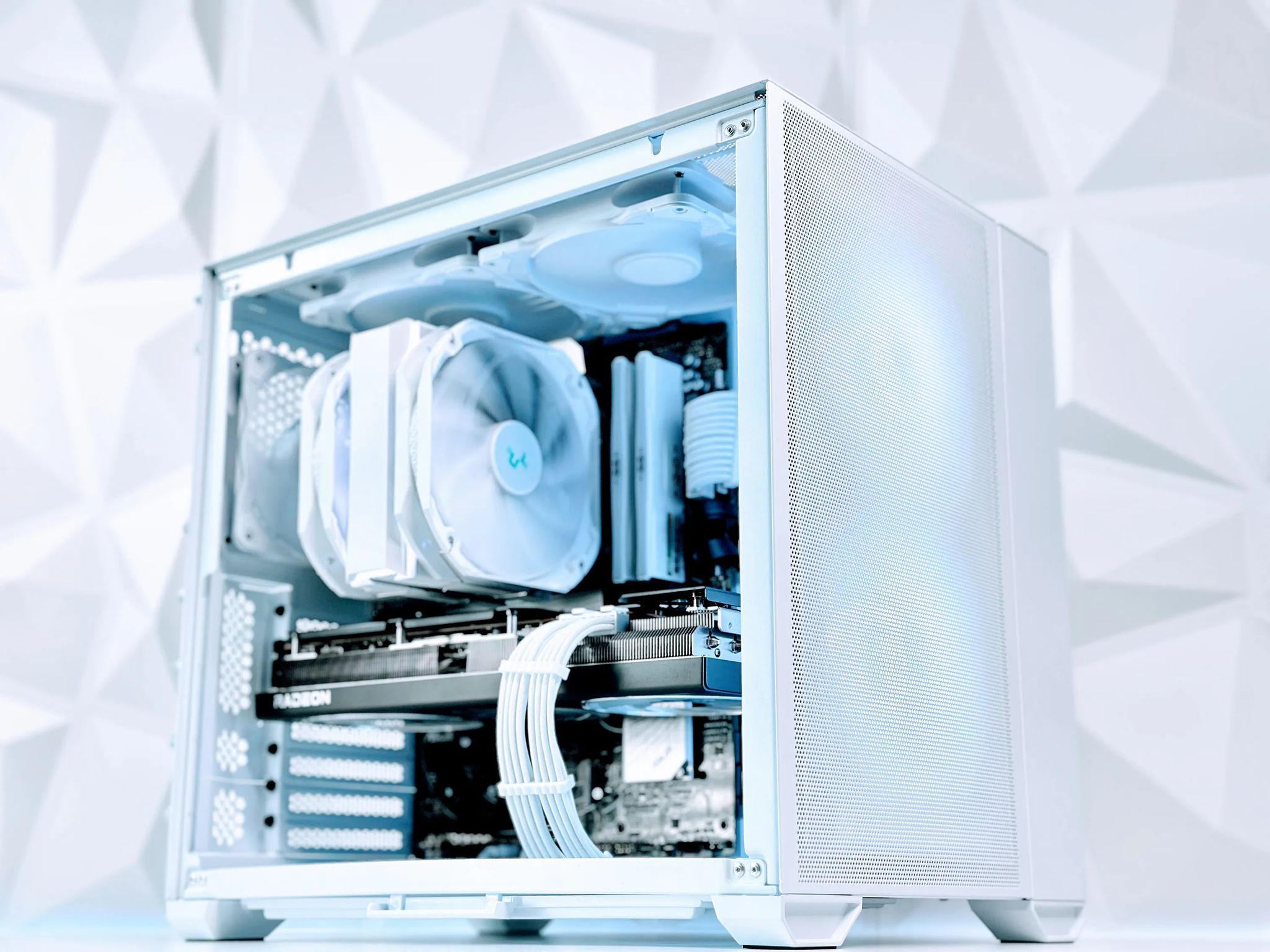 ❄️ 🥶🥇Extreme Gaming PC❄️AMD RX 7800 XT 16GB❄️AMD Ryzen 5 7500F❄️32GB DDR5❄️1TB NVME