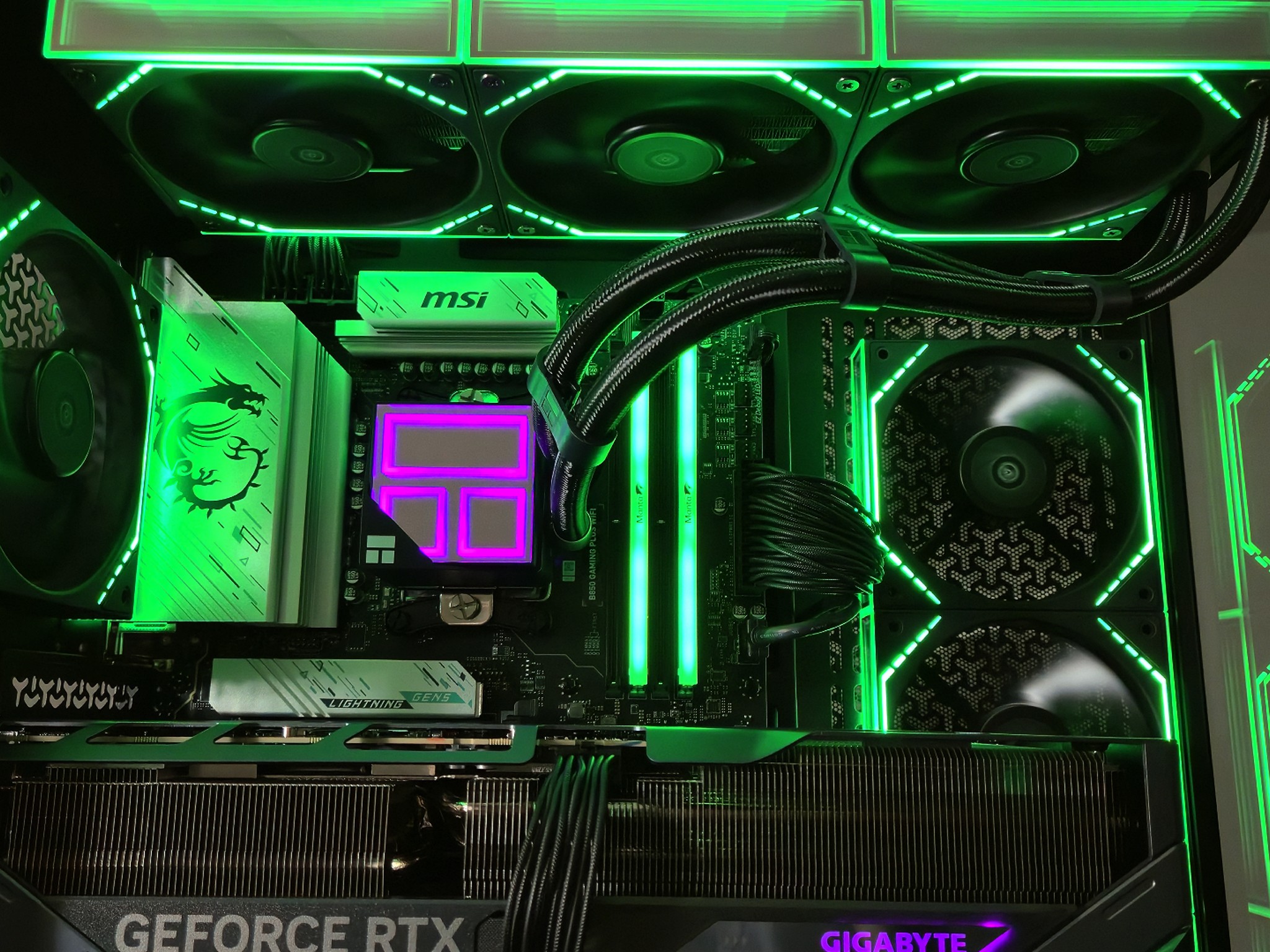 9800X3D - RTX 5070 Ti OC - 32GB DDR5 6000 - 2TB Gen4 NVMe - Custom