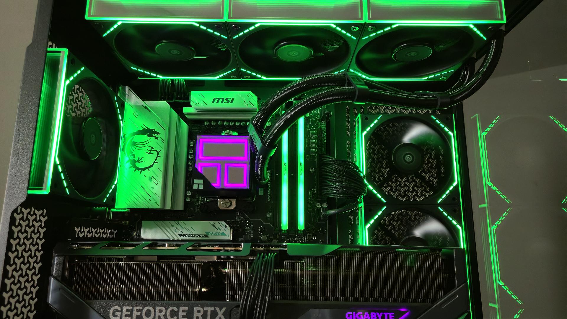 9800X3D - RTX 5070 Ti OC - 32GB DDR5 6000 - 2TB Gen4 NVMe - Custom