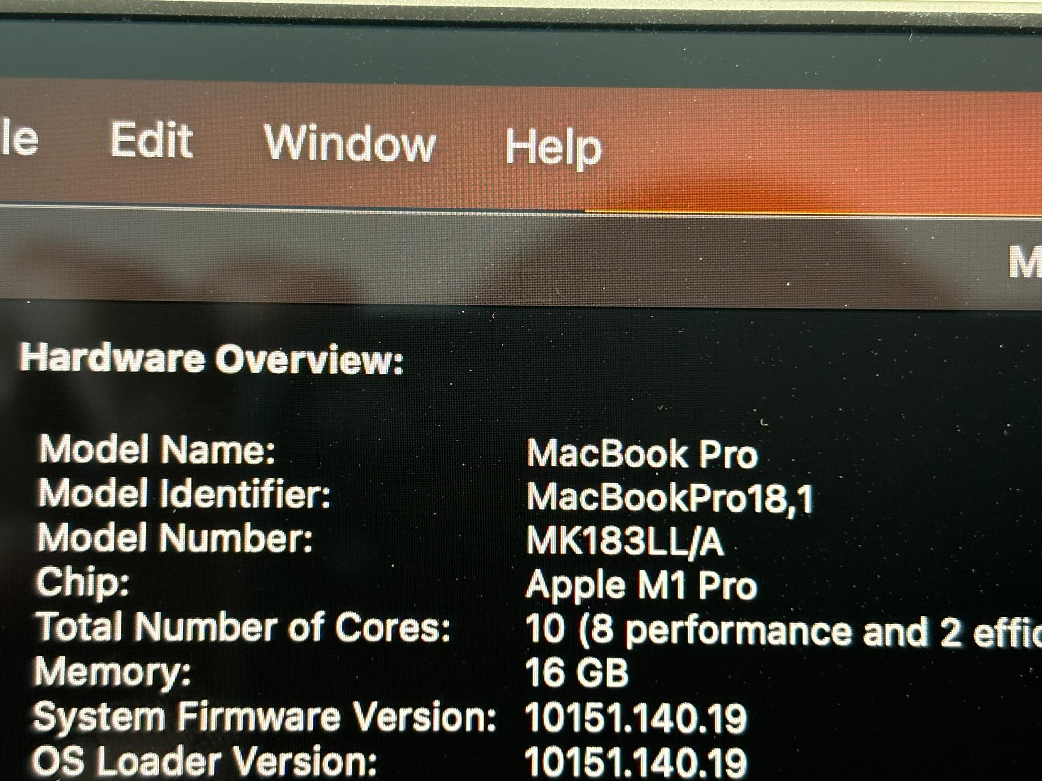 M1 Pro MacBook Pro 16 (Late 2021) - 10 CPU Cores, 16 GPU Cores, 16 GB DDR5, 512 GB SSD