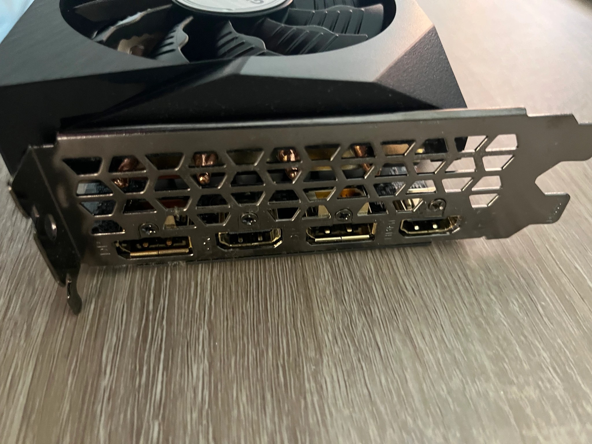 RTX 3070 GIGABYTE GAMING OC 8GB