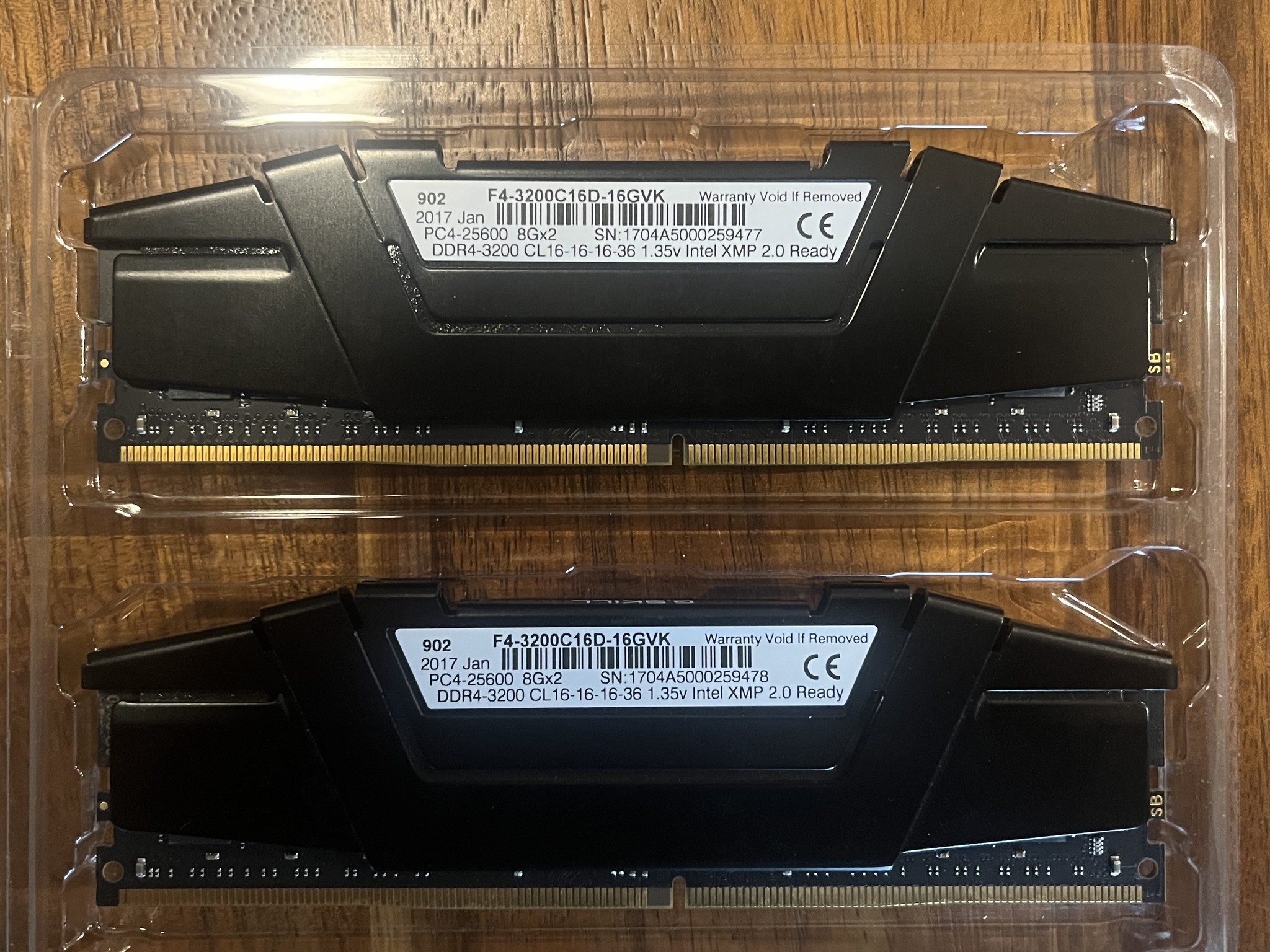 G.Skill RipJaws V 16GB (2x8GB) DDR4 3200MHz Memory RAM (F4-3200C16D-16GVKB)