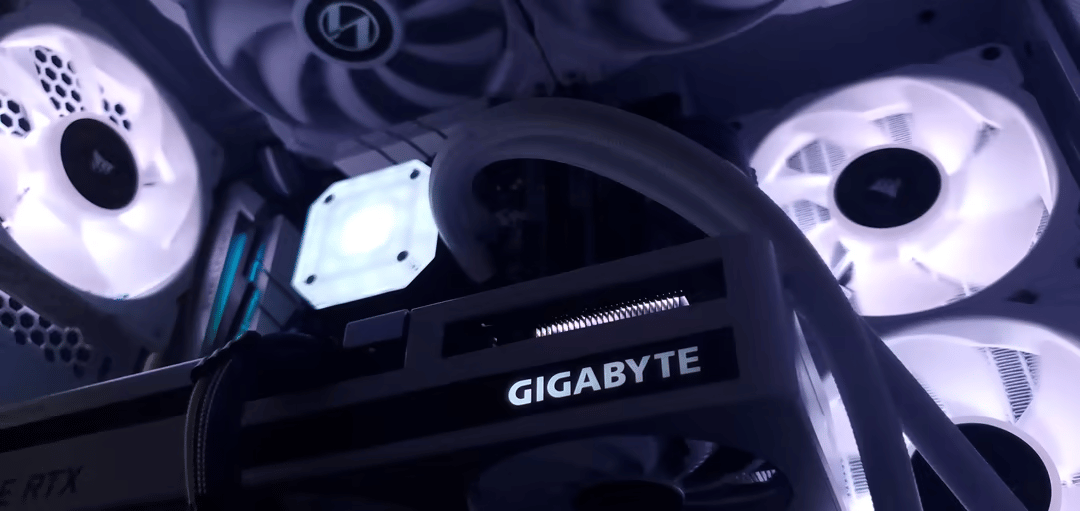 Frostbite ❄| RTX 3060 VISION - Ryzen 7 3700X