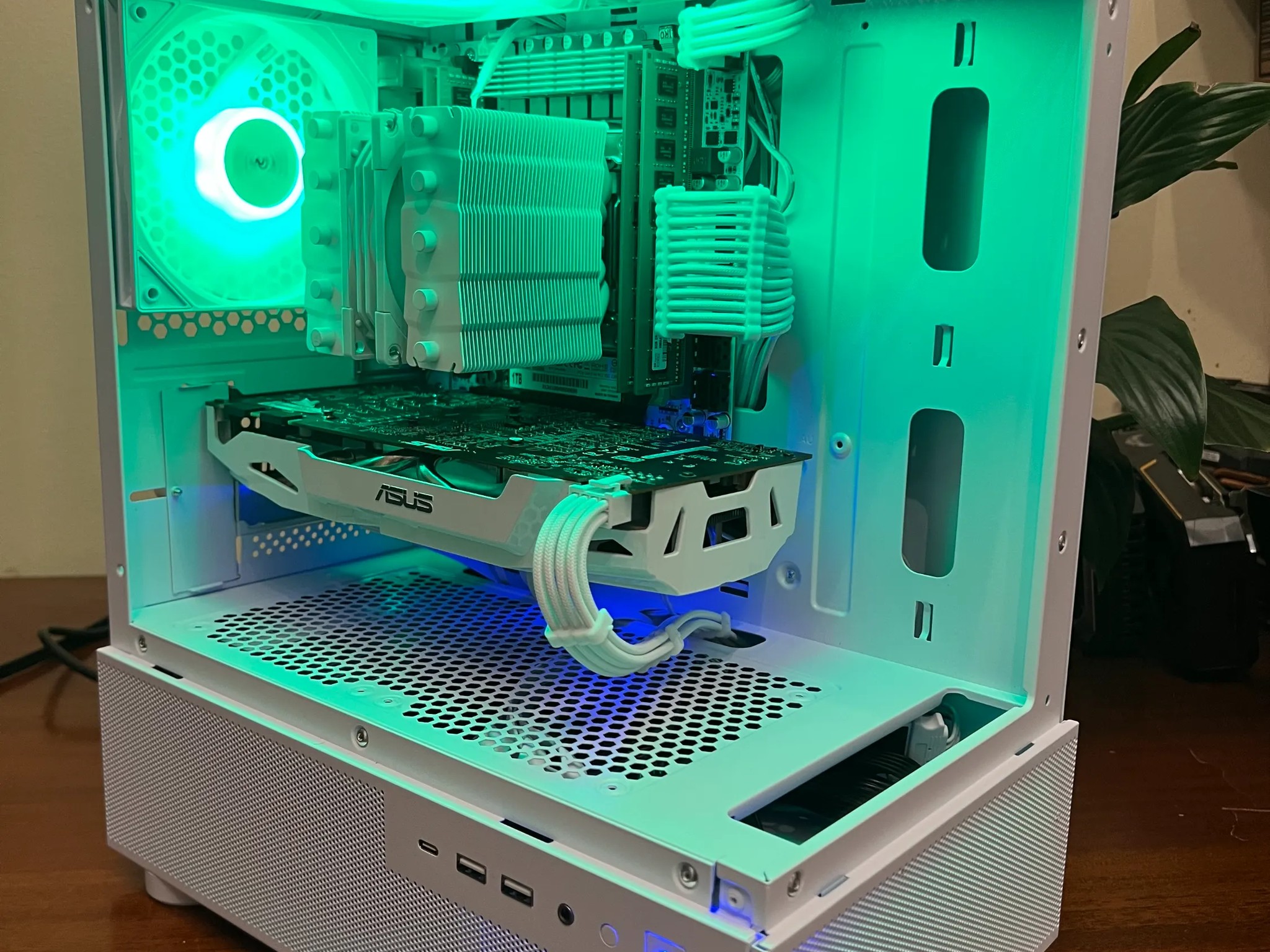Intel 10 Core White Gaming PC GTX 1070 1tb NVME SSD 32GB RAM WIFi WINDOWS 10 Pro