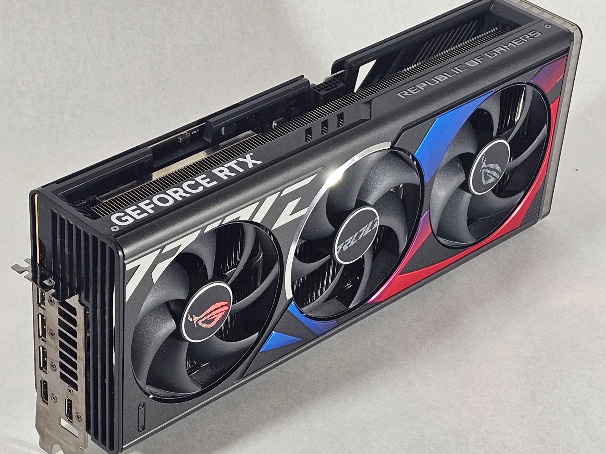 RTX 4080 ASUS ROG 16GB
