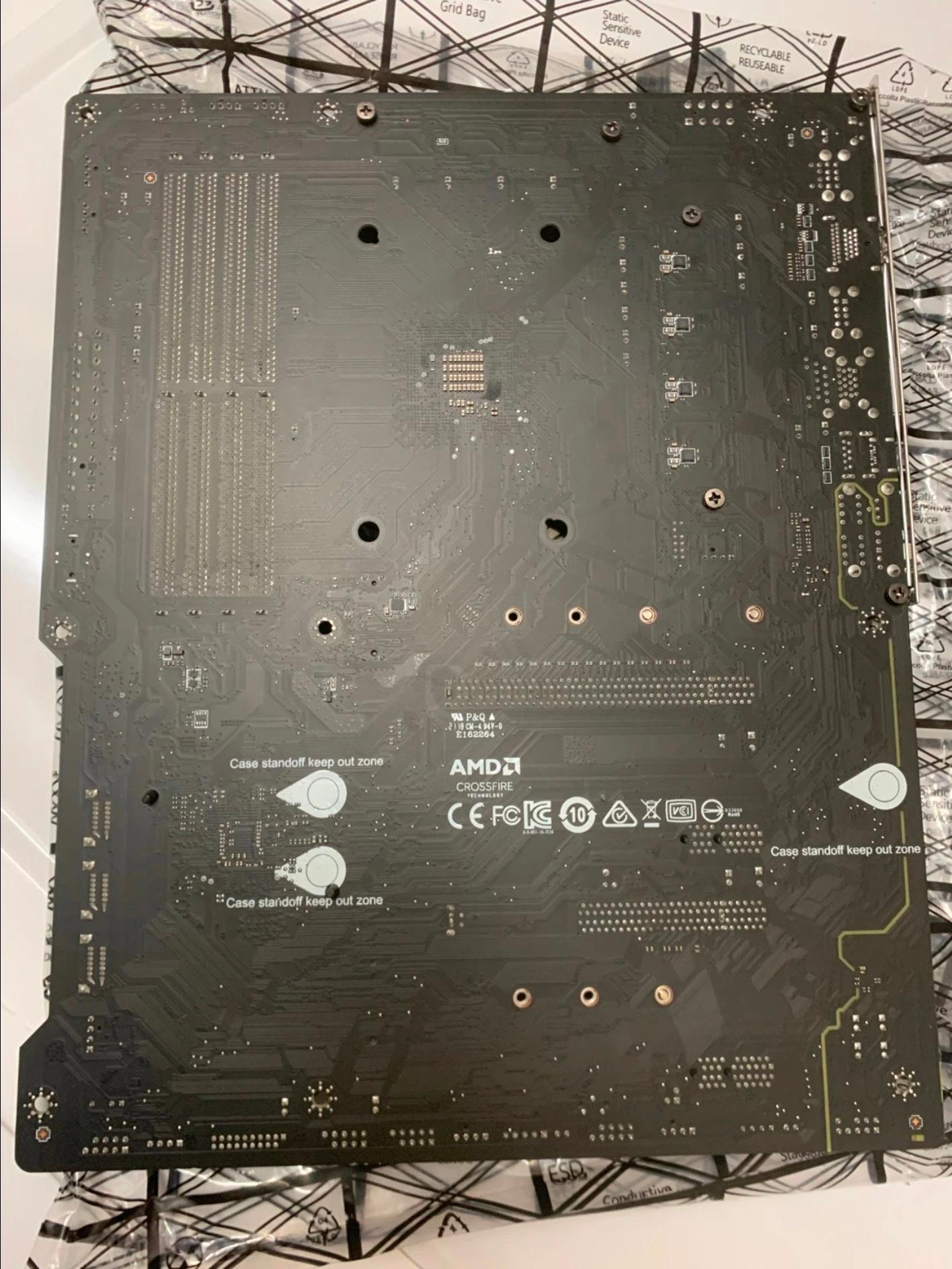 MSI - B550 GAMING PLUS (Socket AM4) AMD