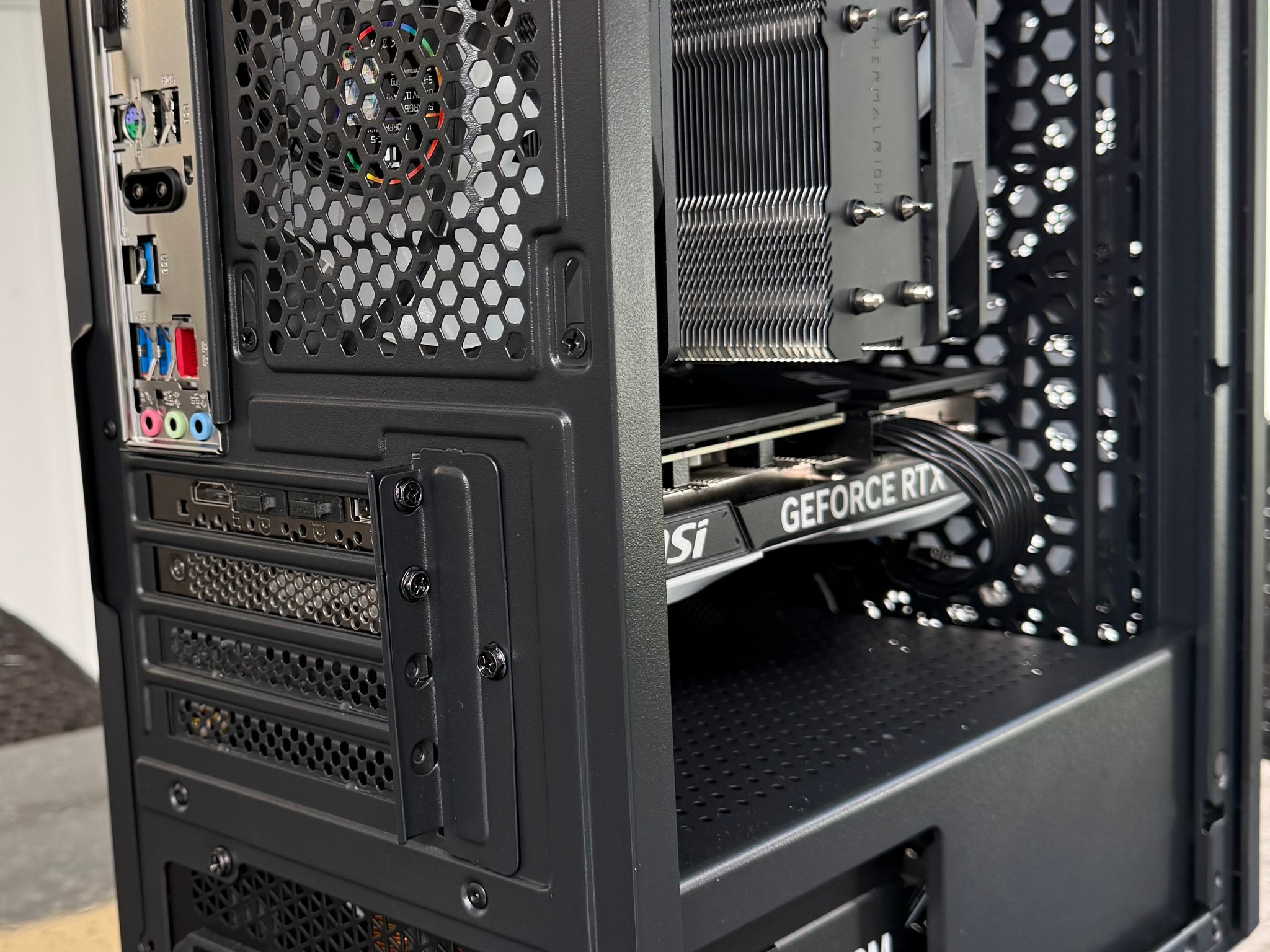 Ryzen 5 9600x|RTX 4070|1.25 SSD|32 GB DDR5 6000MT/s|aRGB - see description about SSD storage