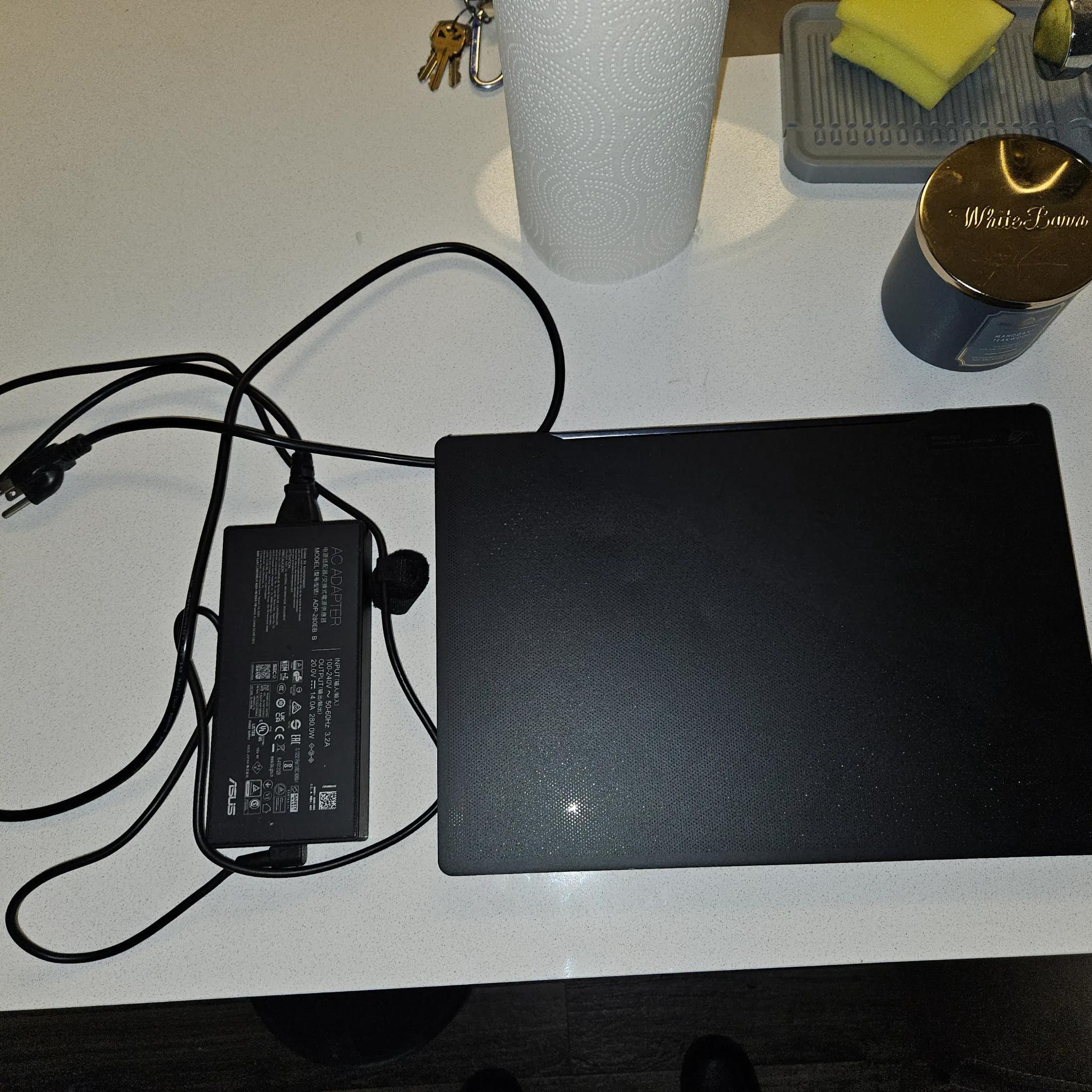ROG Zephyrus M16 13th Gen Intel(R) Core(TM) i9-13900H   2.60 GHz RTX 4070 1TB SSD