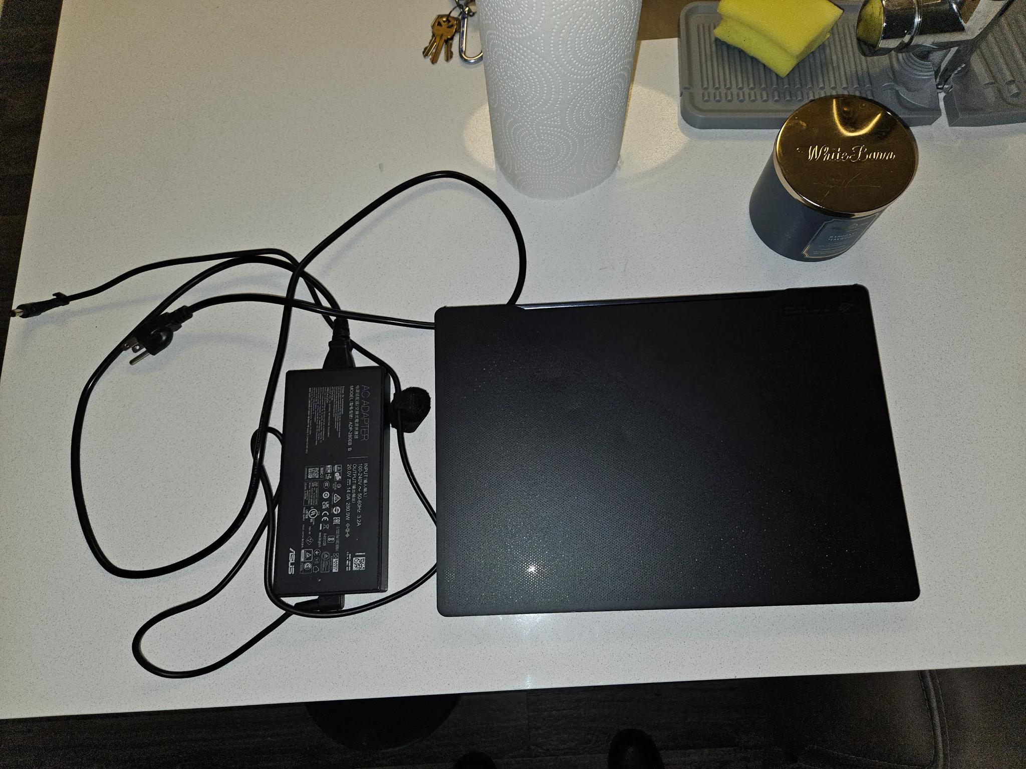 ROG Zephyrus M16 13th Gen Intel(R) Core(TM) i9-13900H   2.60 GHz RTX 4070 1TB SSD