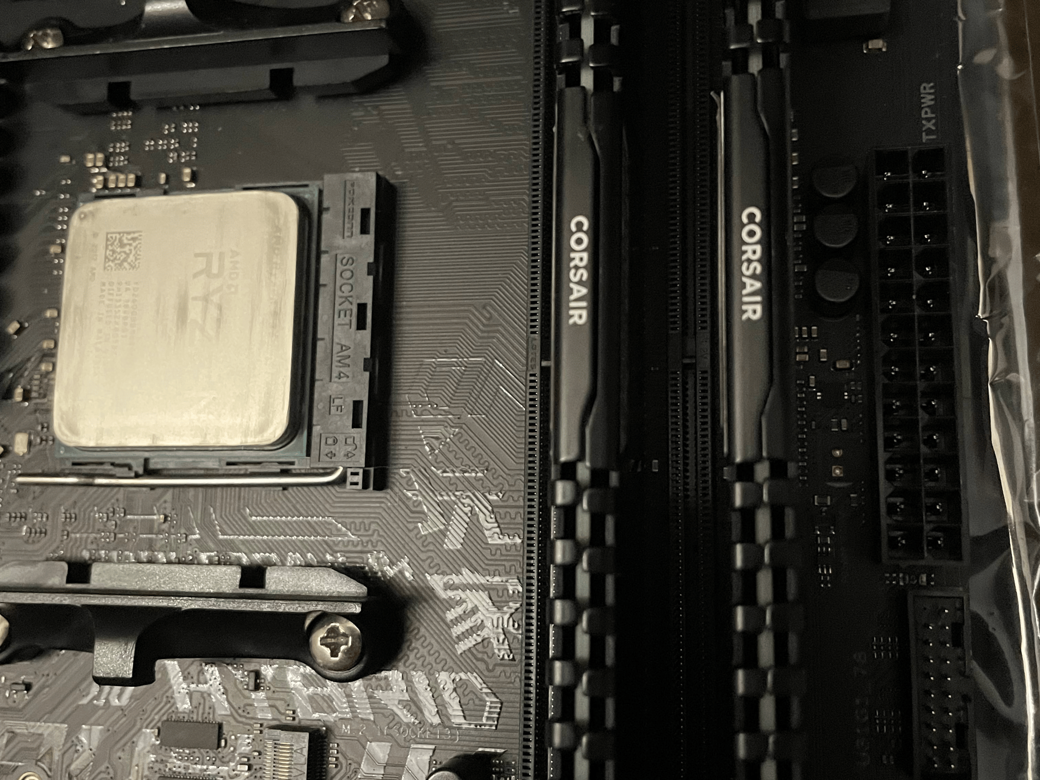 Used Ryzen 5 2600 cpu , ASUS ROG Strix B450-f mobo, and 16gb 3200 Corsair Vengeance LPX ram