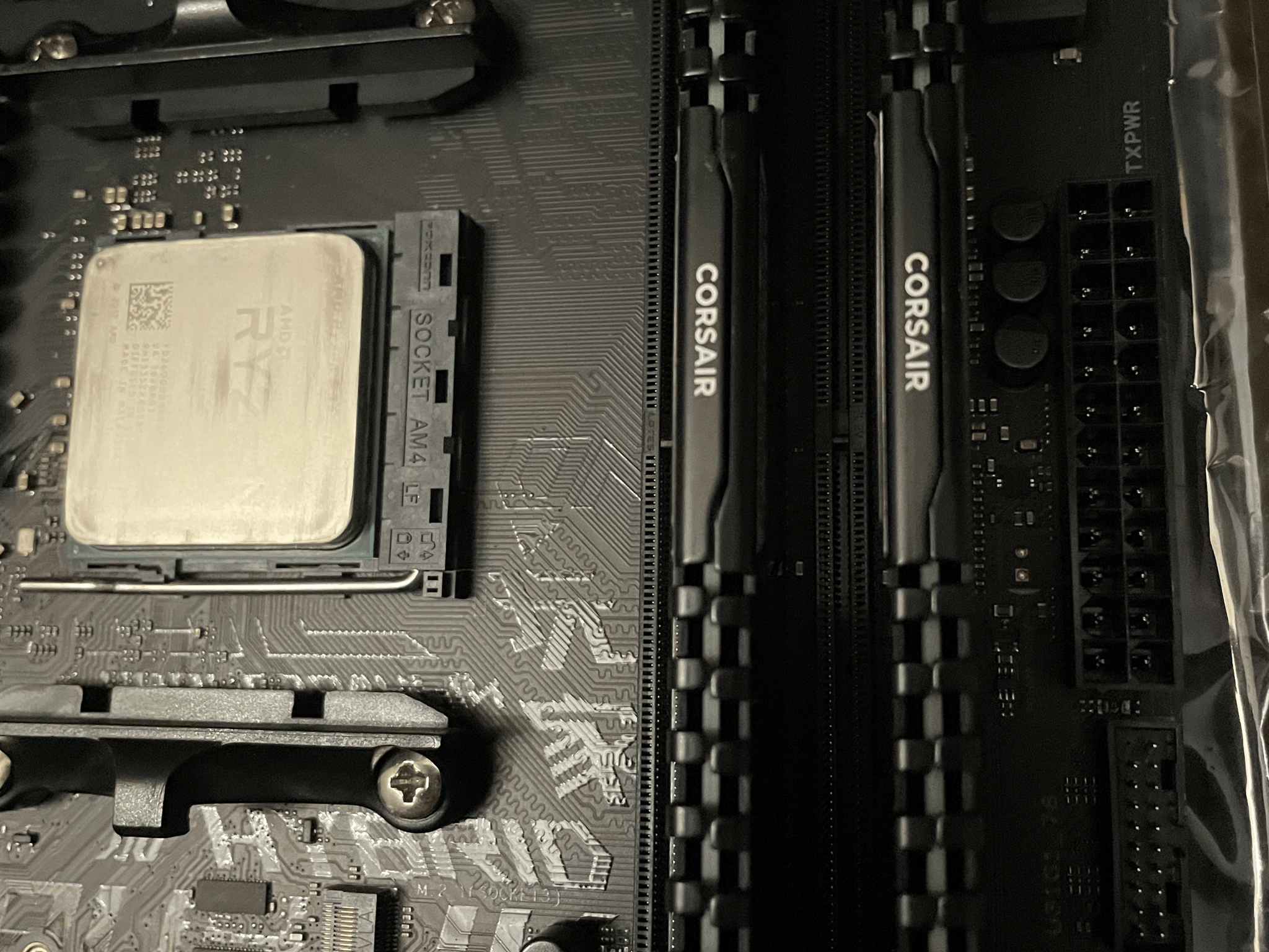 Used Ryzen 5 2600 cpu , ASUS ROG Strix B450-f mobo, and 16gb 3200 Corsair Vengeance LPX ram