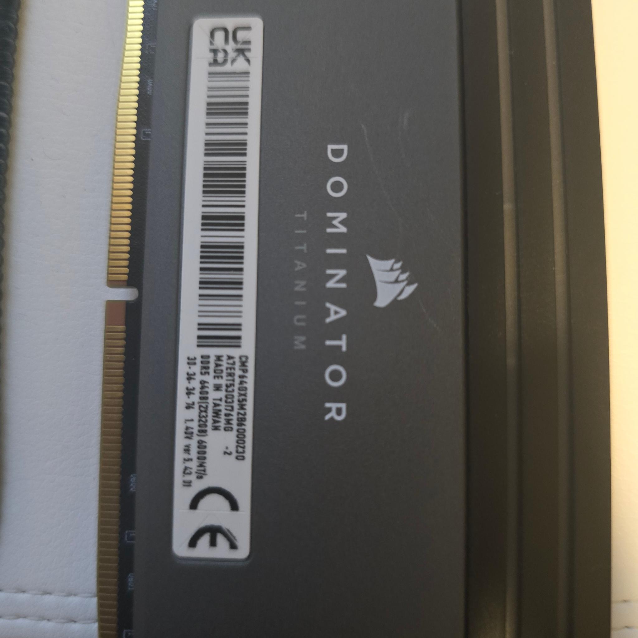 Corsair dominator titanium memory / ram 64gb 6000mhz 30cl