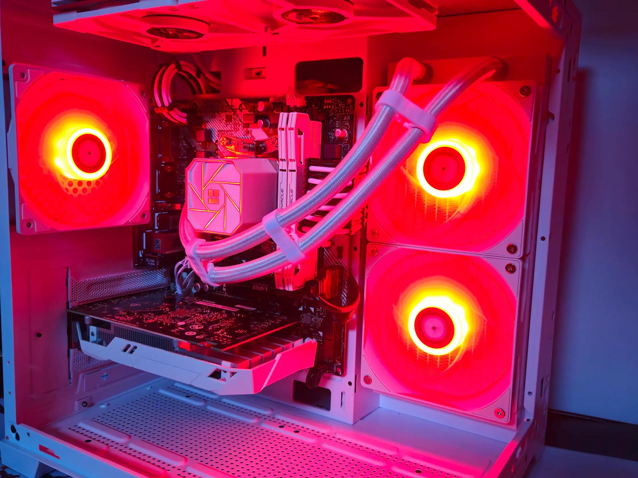 Arctic RIG Ryzen 5 / 16GB / 1TB SSD / RTX 3050
