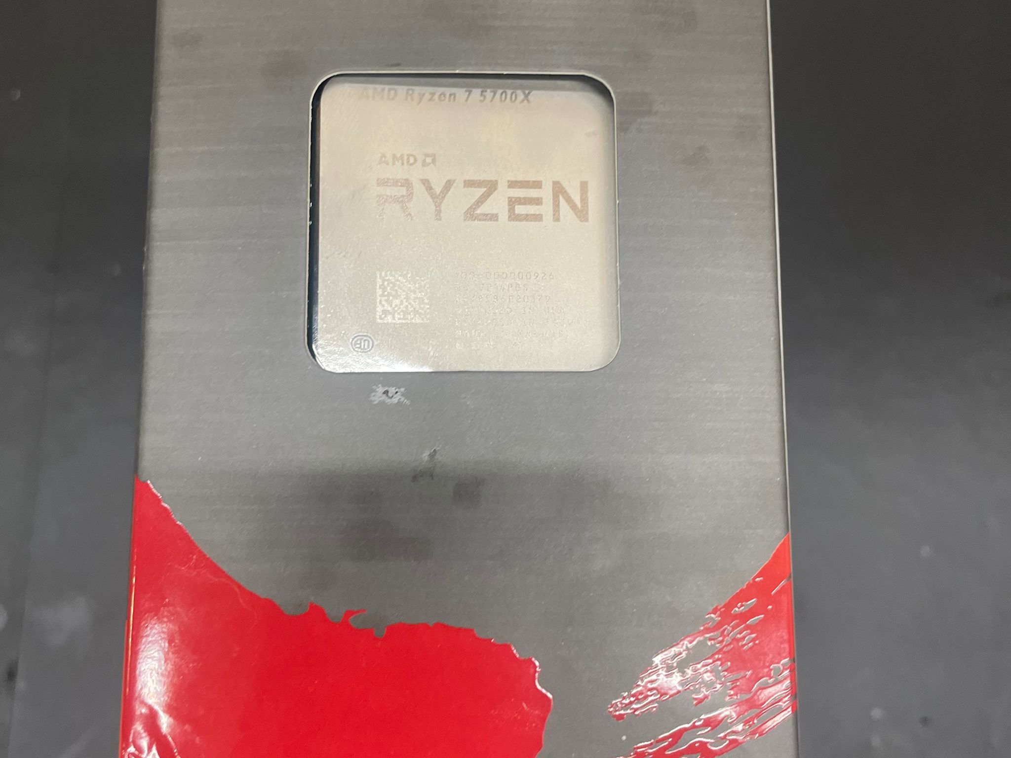 AMD Ryzen 7 5700x