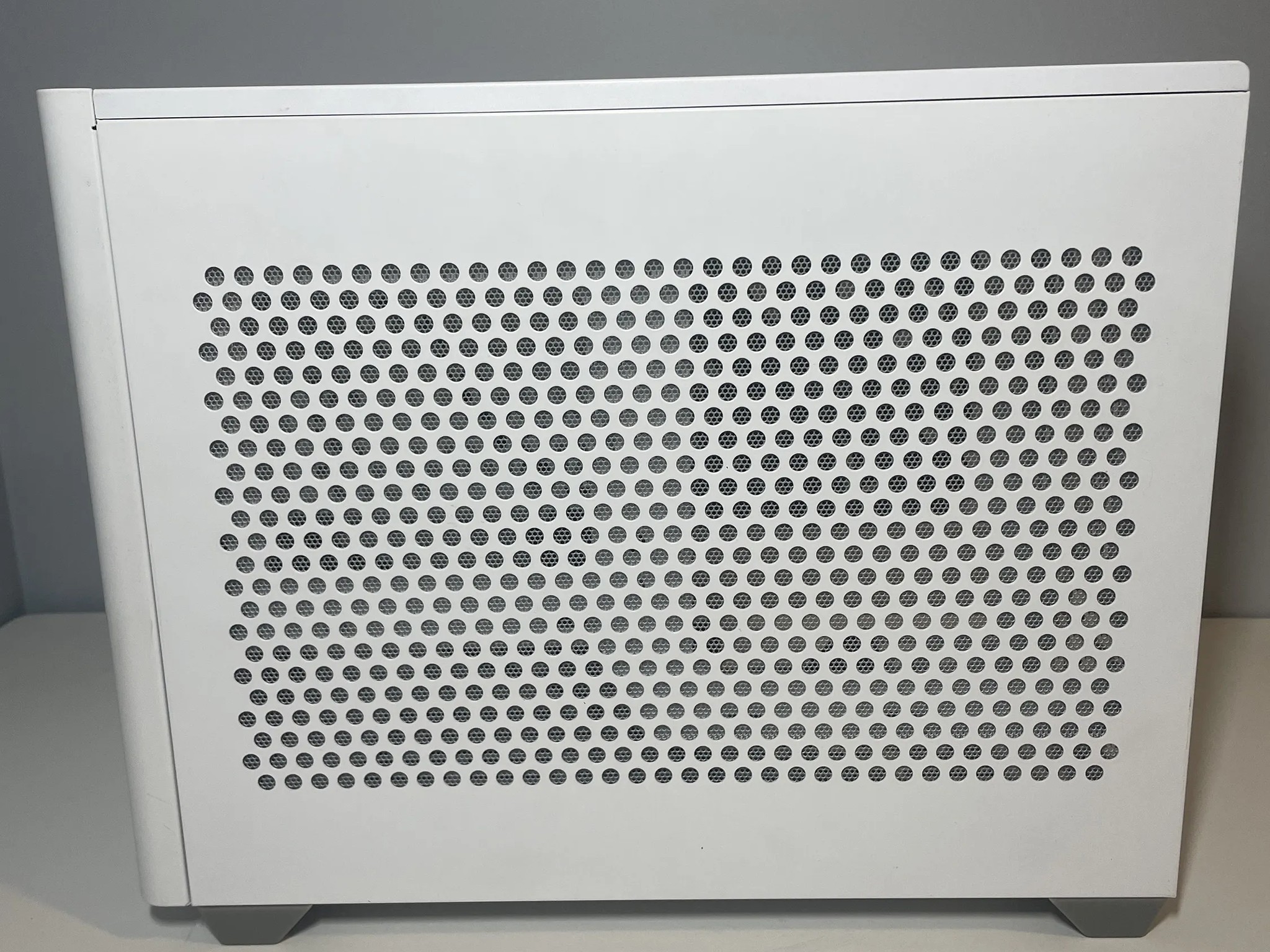 Cooler Master NR200 SFF Small Form Factor Mini-ITX Case with Vented Panel, Triple-slot GPU WHITE