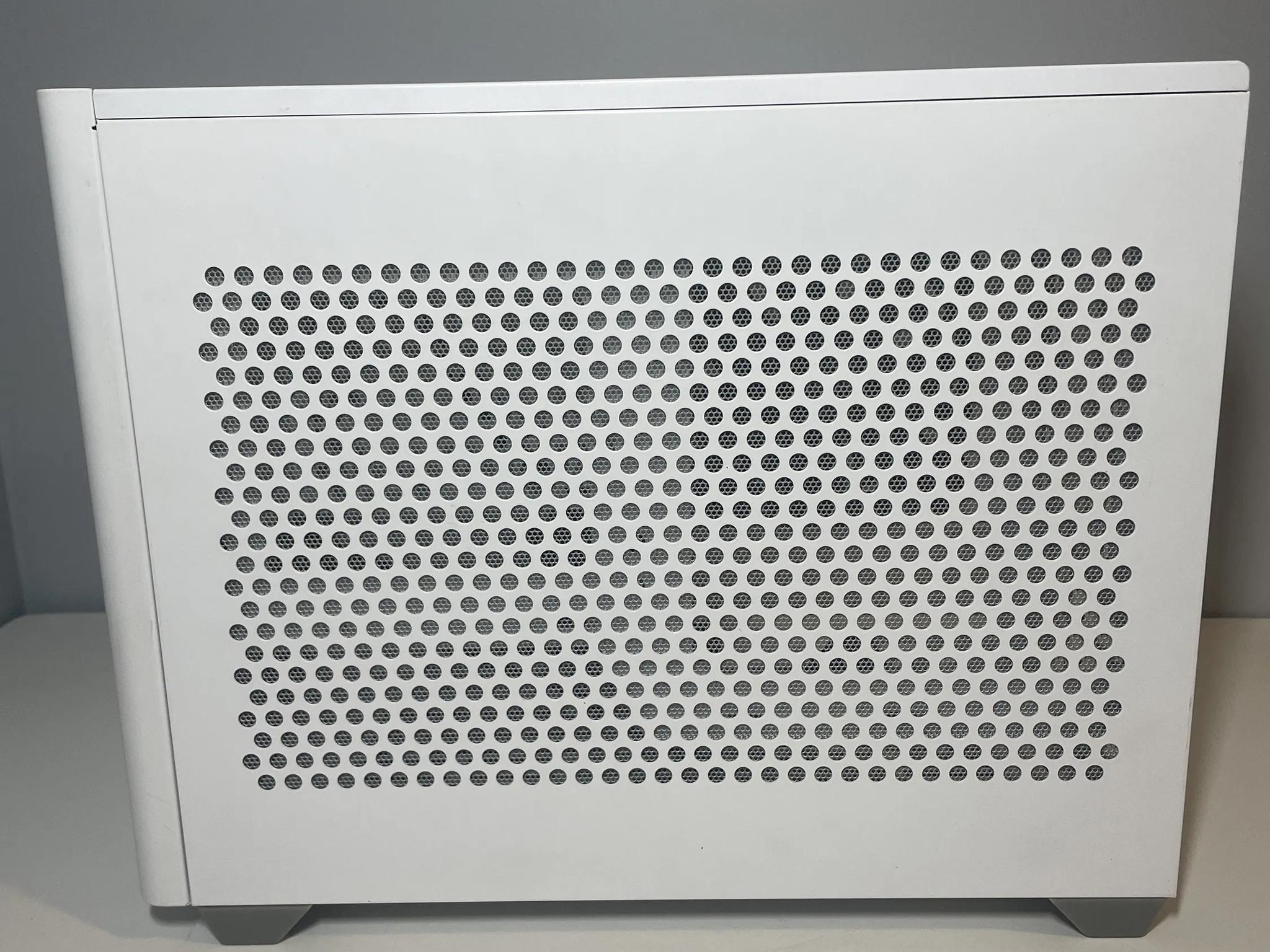 Cooler Master NR200 SFF Small Form Factor Mini-ITX Case with Vented Panel, Triple-slot GPU WHITE
