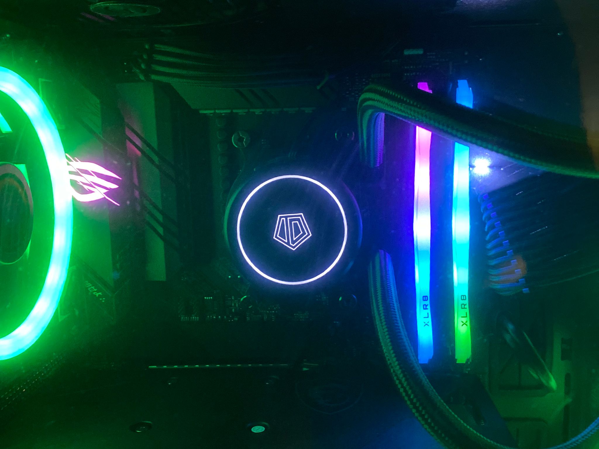 (Liquid💦Cooled)| Ryzen 5 6-Core AMD| RX6600| 16GB XLR8 DDR4 RGB RAM| 500GB NVMe SSD| Windows 11