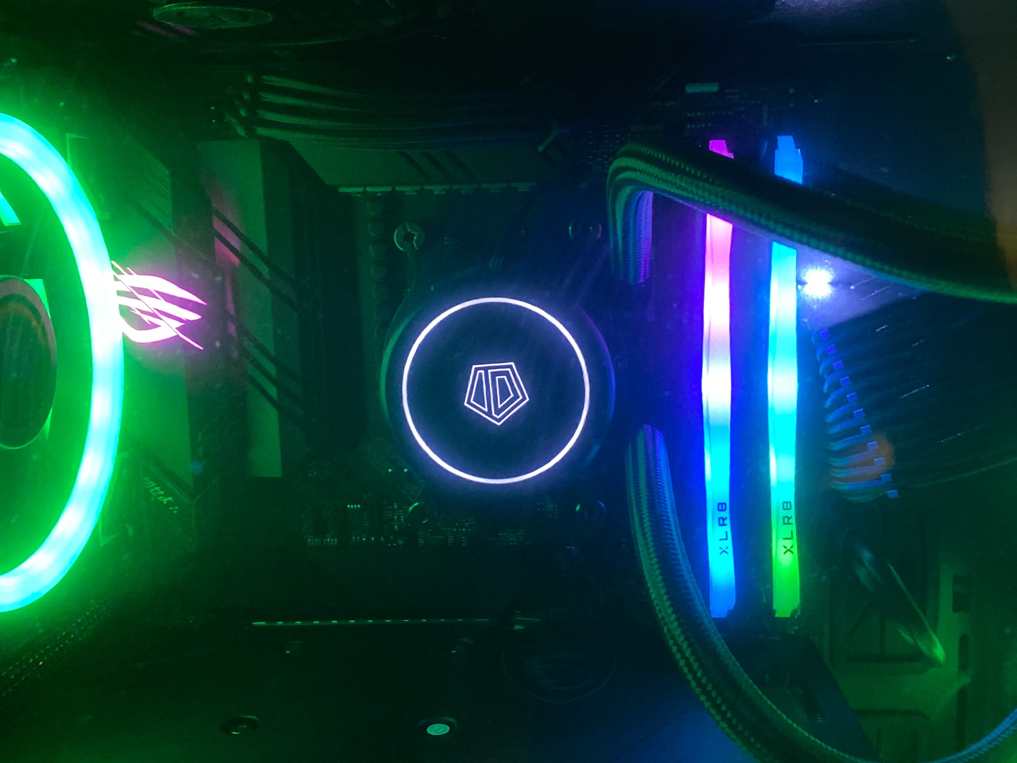 (Liquid💦Cooled)| Ryzen 5 6-Core AMD| RX6600| 16GB XLR8 DDR4 RGB RAM| 500GB NVMe SSD| Windows 11
