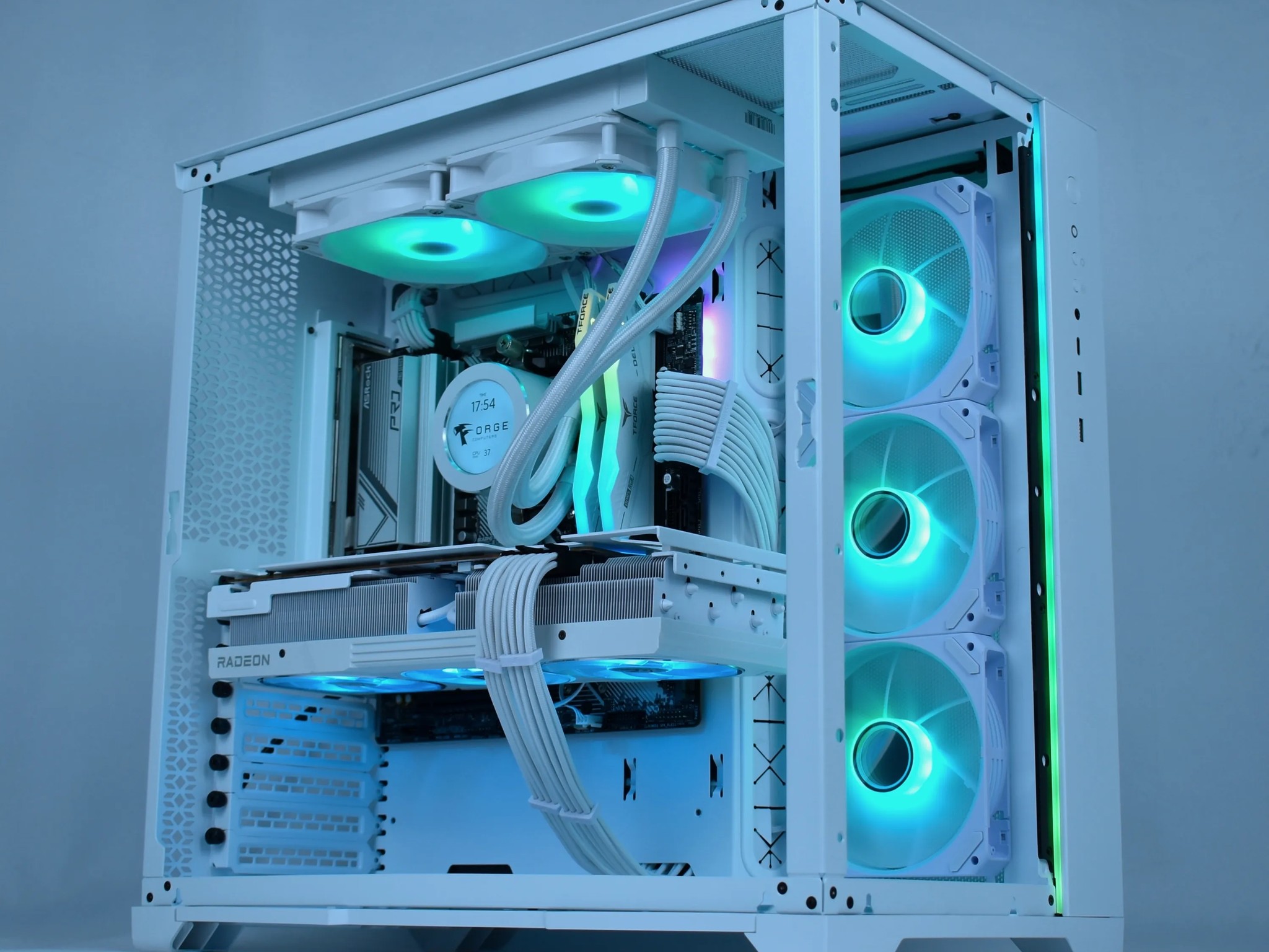 ❄️WHITE OUT❄️ 4K Ultra Gaming/Streaming PC | Ryzen 7 7700, AMD RX 7900XT, 2TB NVME, 32GB DDR5, WiFi