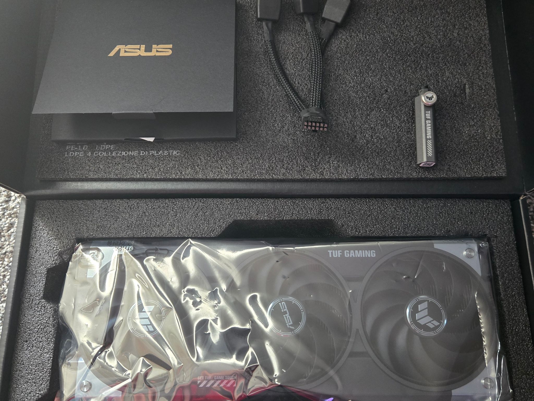 ASUS TUF NVIDIA GEFORCE RTX 5070 Ti OC Edition - Black